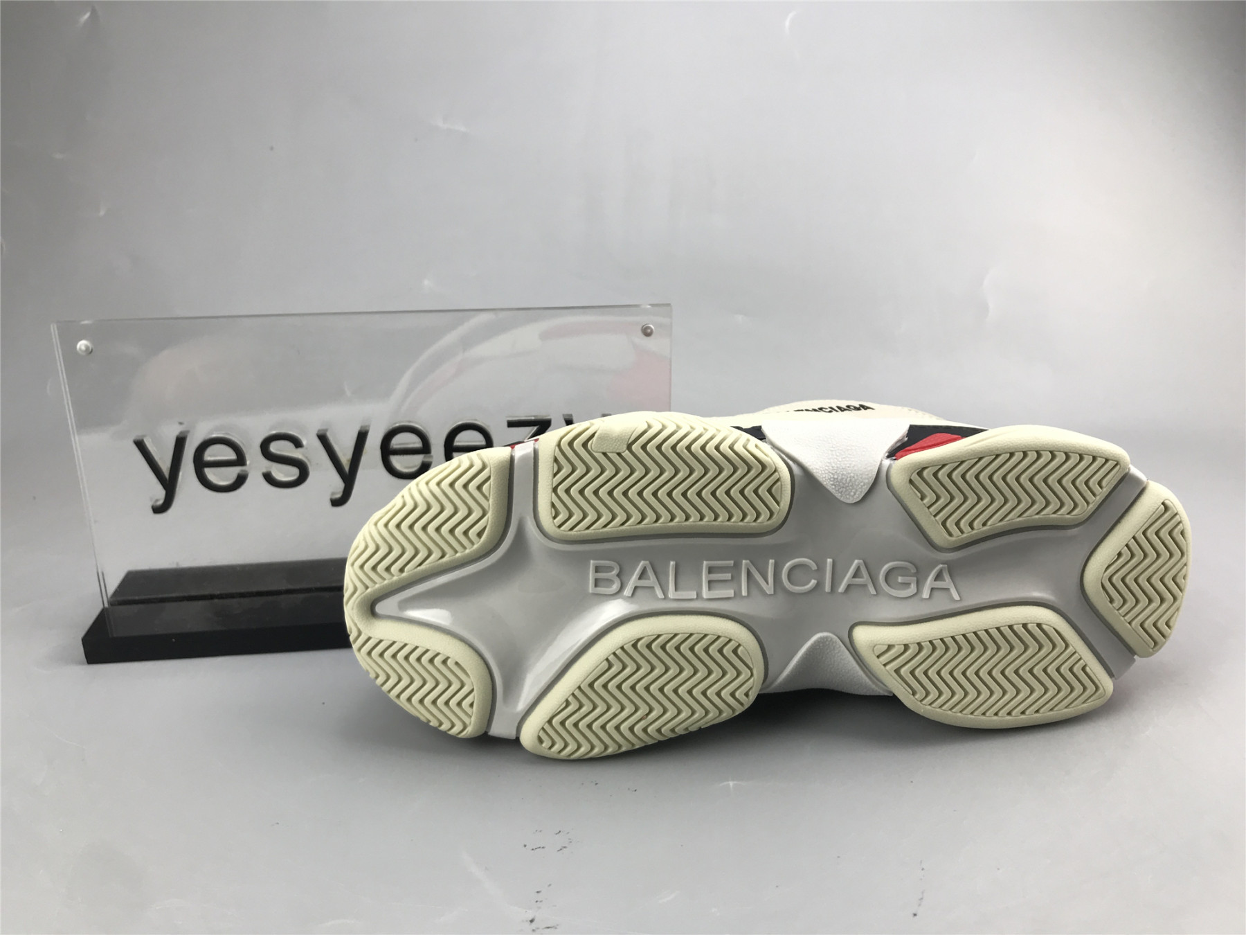 UA TRIPLE S CLEAR SOLE GREY RED