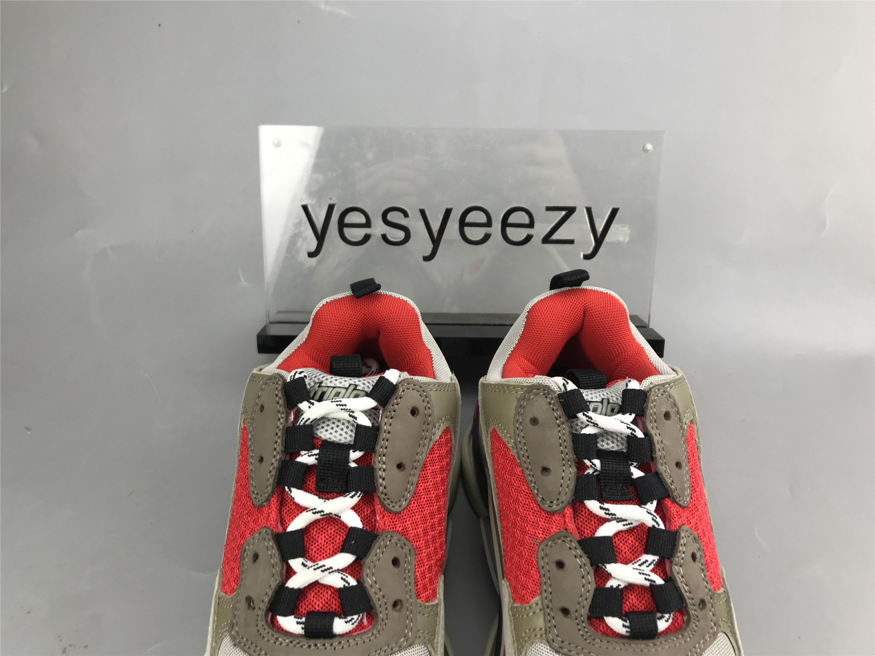 UA TRIPLE S CLEAR SOLE GREY RED