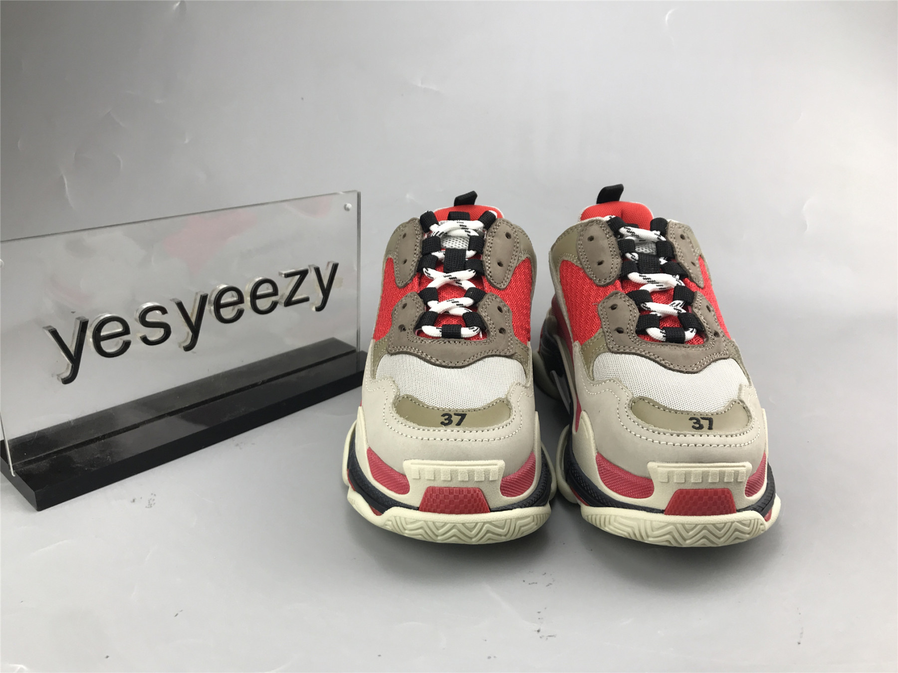 UA TRIPLE S CLEAR SOLE GREY RED