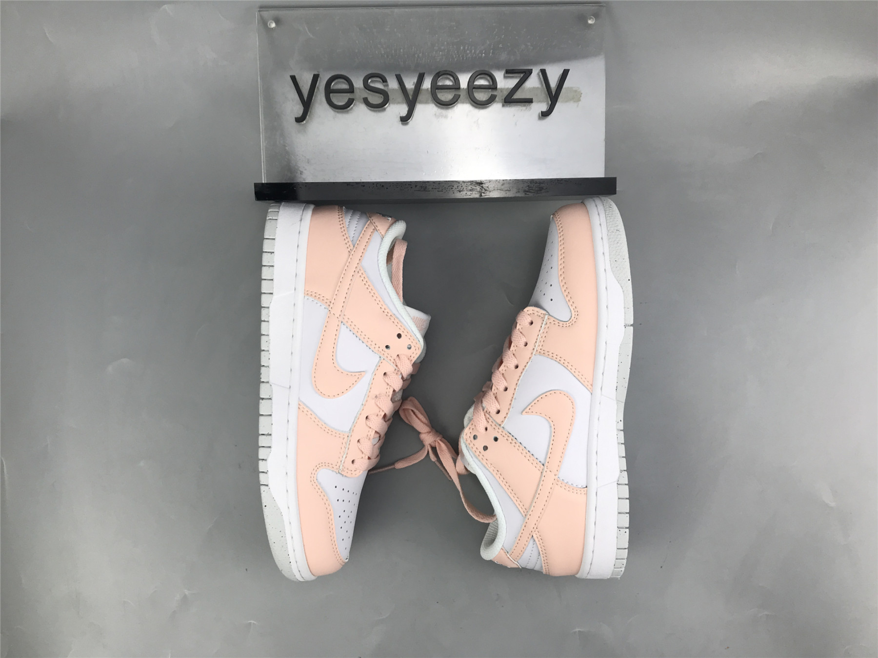 UA NIKE WMNS DUNK LOW NEXT NATURE