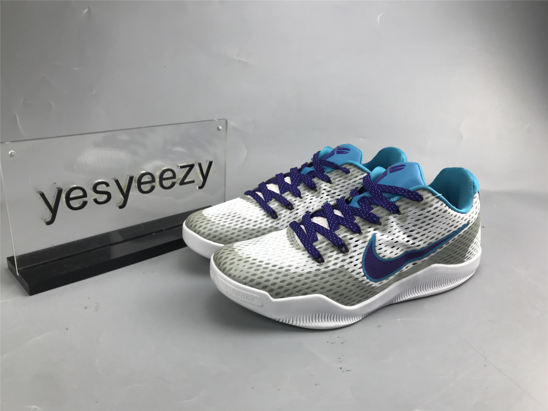 UA NIKE KOBE 11 EP 