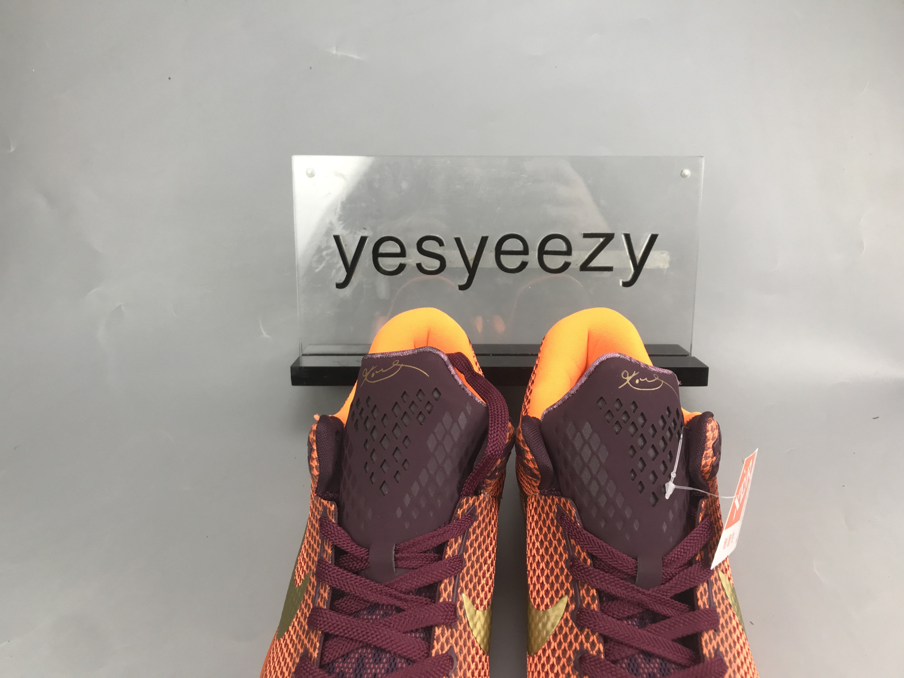 UA NIKE KOBE 10 