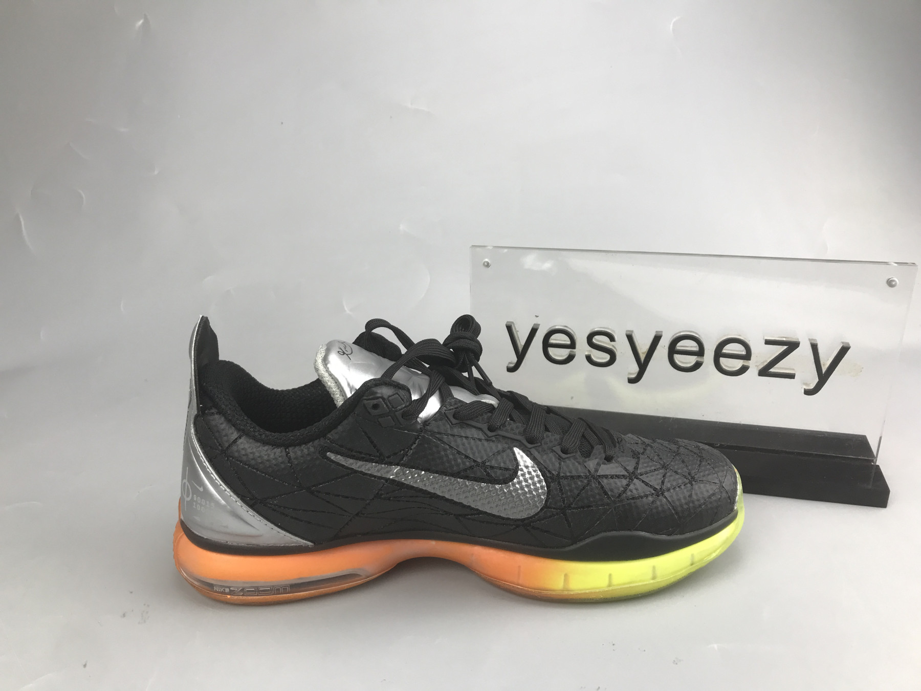UA NIKE KOBE 10 