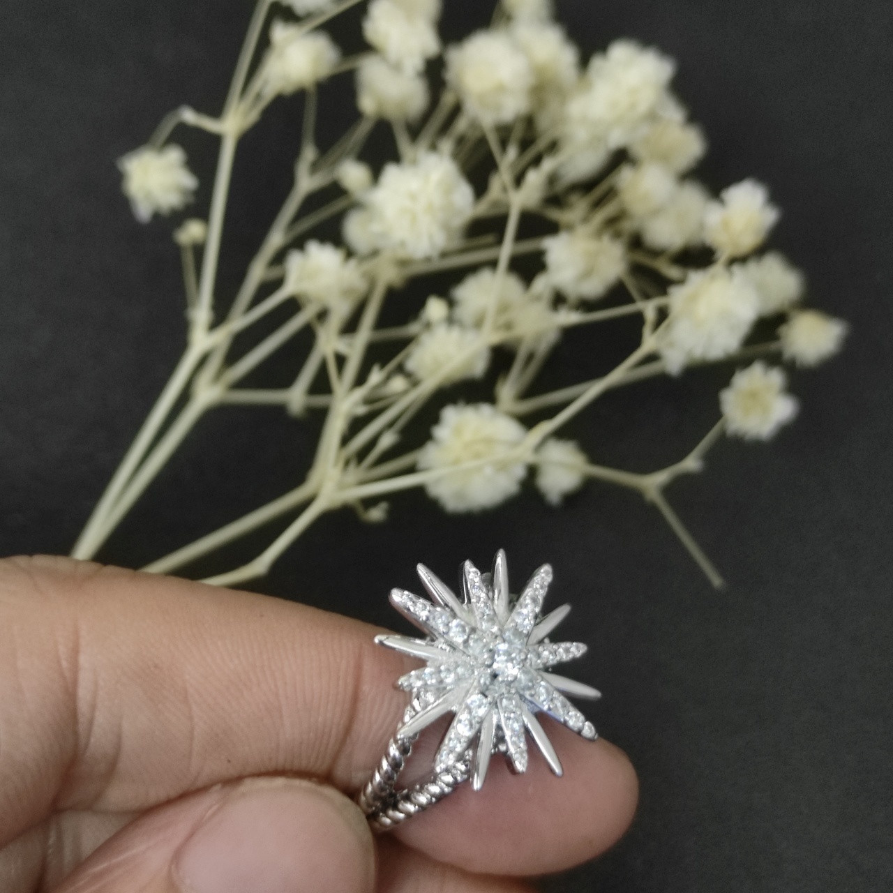 dau1d Yvrm*n sunflower starry ring