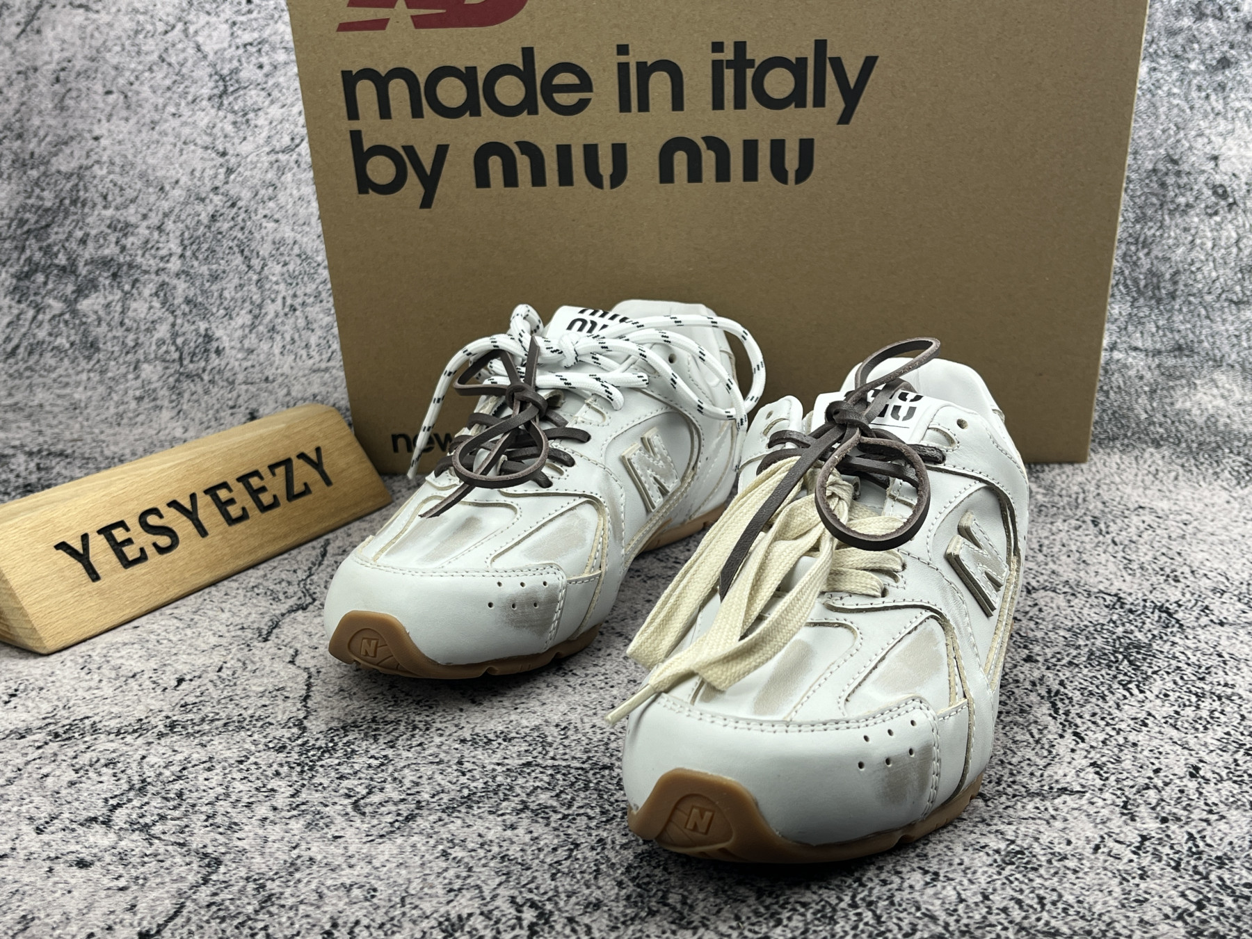 ua m1v m1v x new Ba1an*e 530 sl leather sneakers