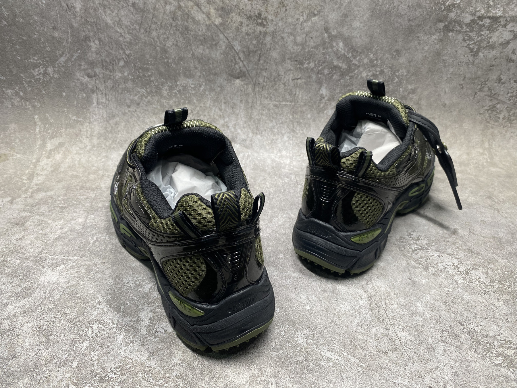 UA Off-White "BE RIGHT BACK"