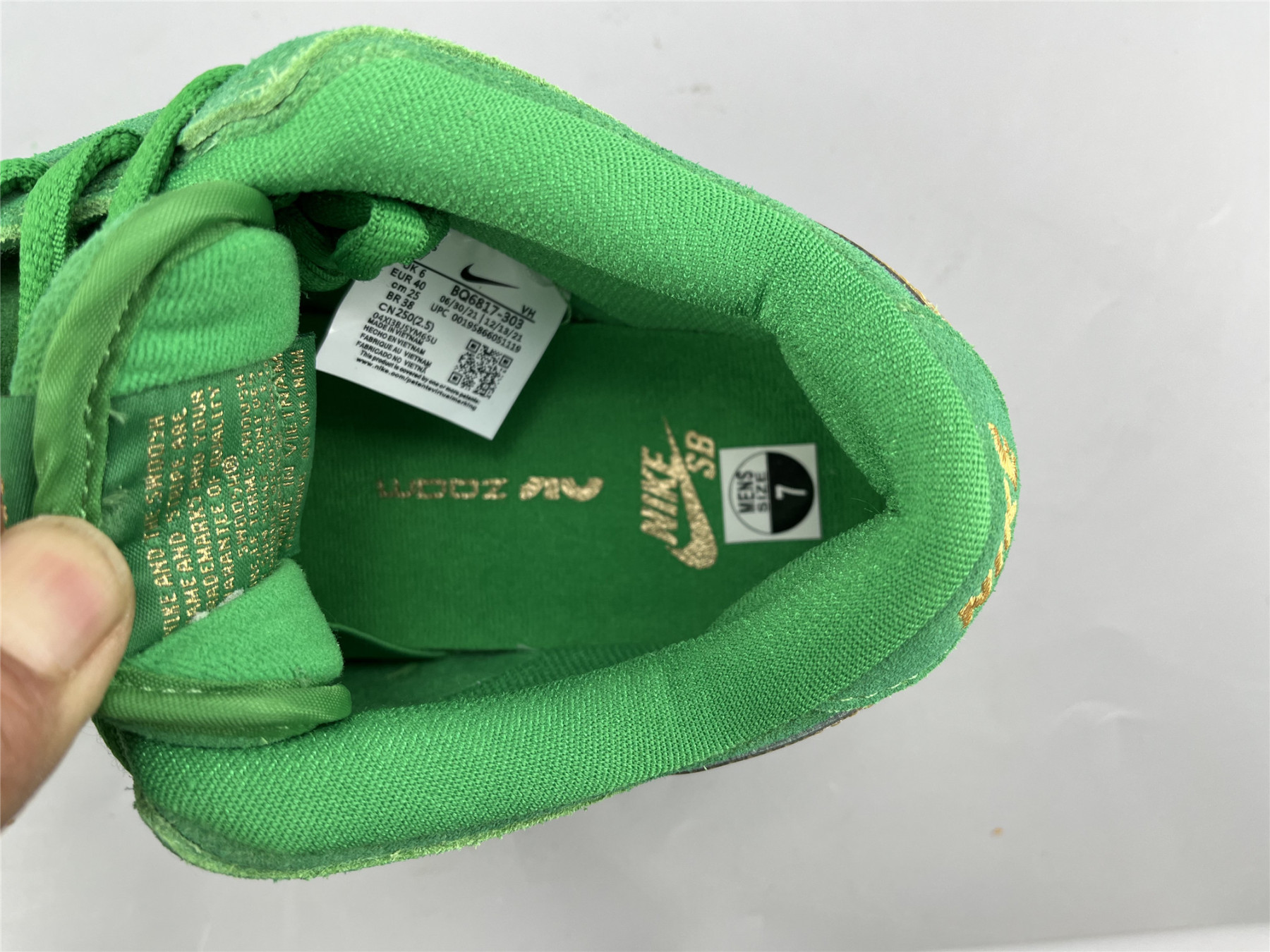 ua nike dunk low sb 