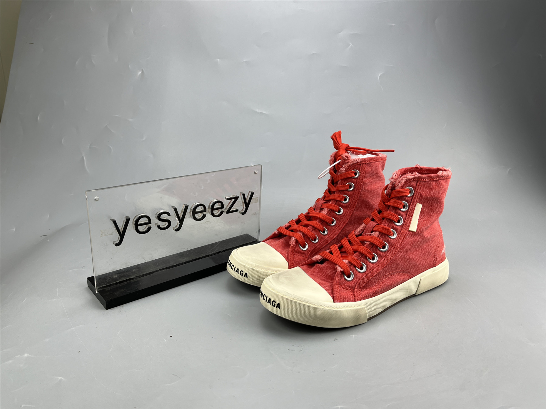 UA PARIS HIGH RED