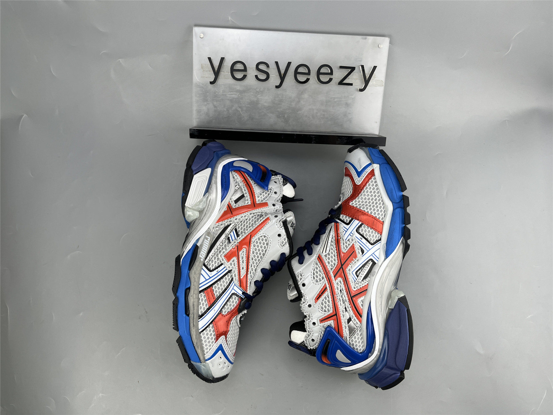 UA RUNNER BLK BLUE GREY