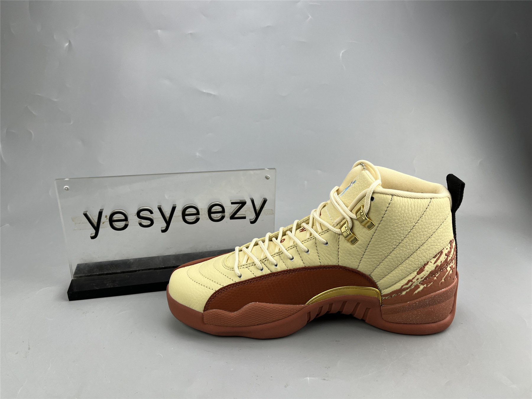 UA EASTSIDE GOLF X AIR JORDAN 12 RETRO 
