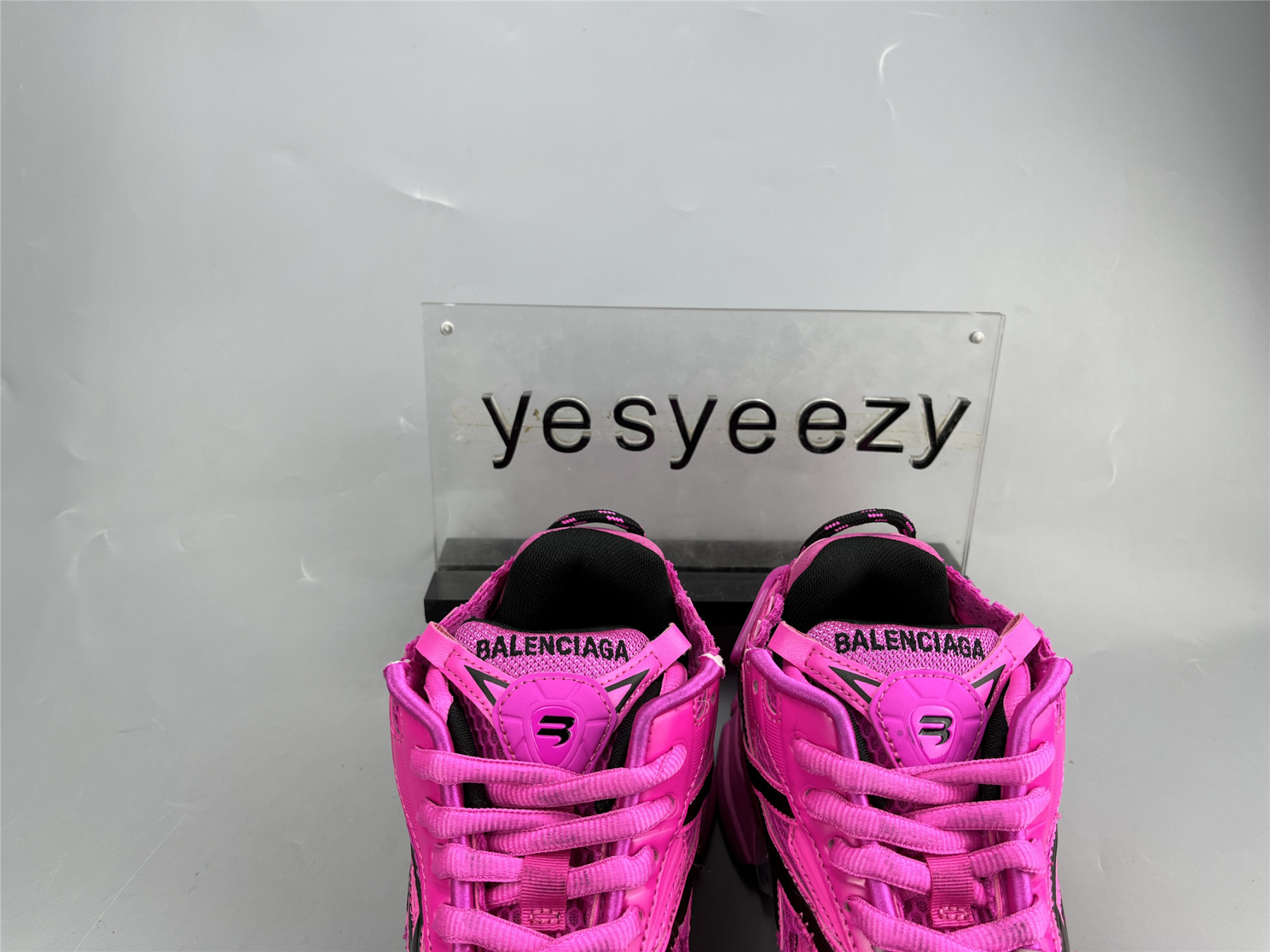 UA RUNNER DARK PINK BLACK