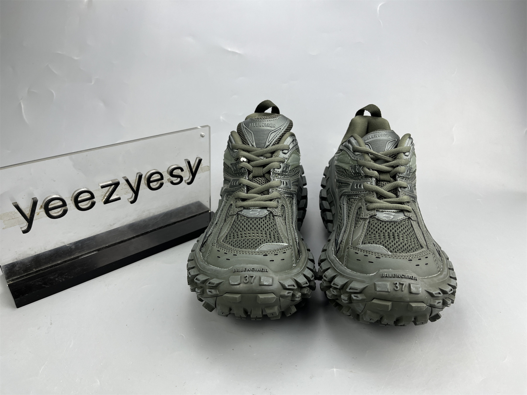 UA DEFENDER KAKI