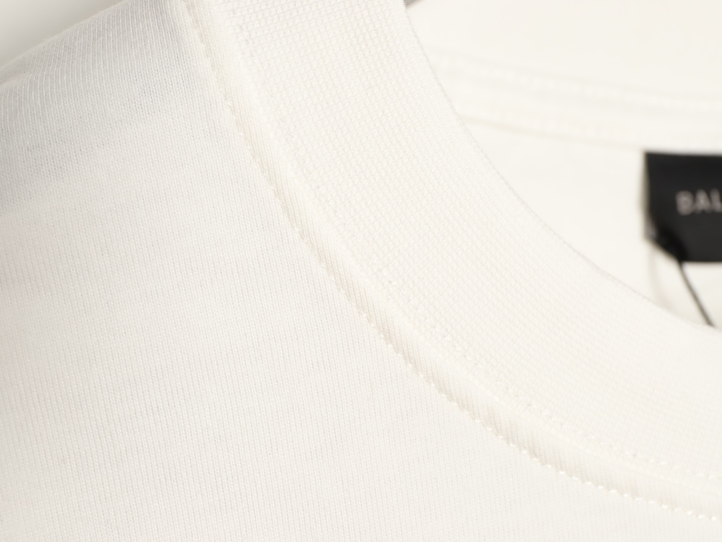 Ba1en*iaga short-sleeved t-shirt