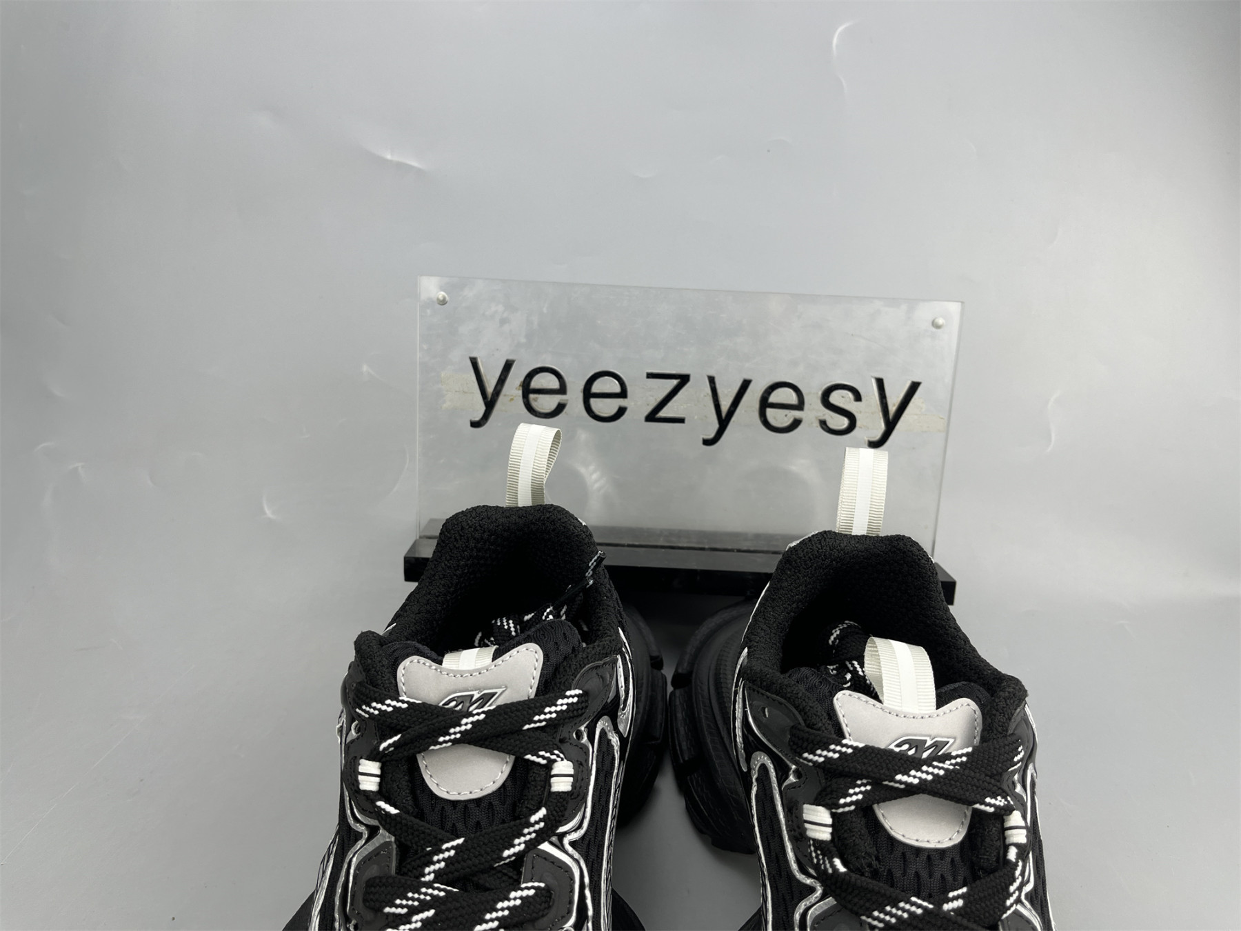 UA RUNNER BLACK SILVER