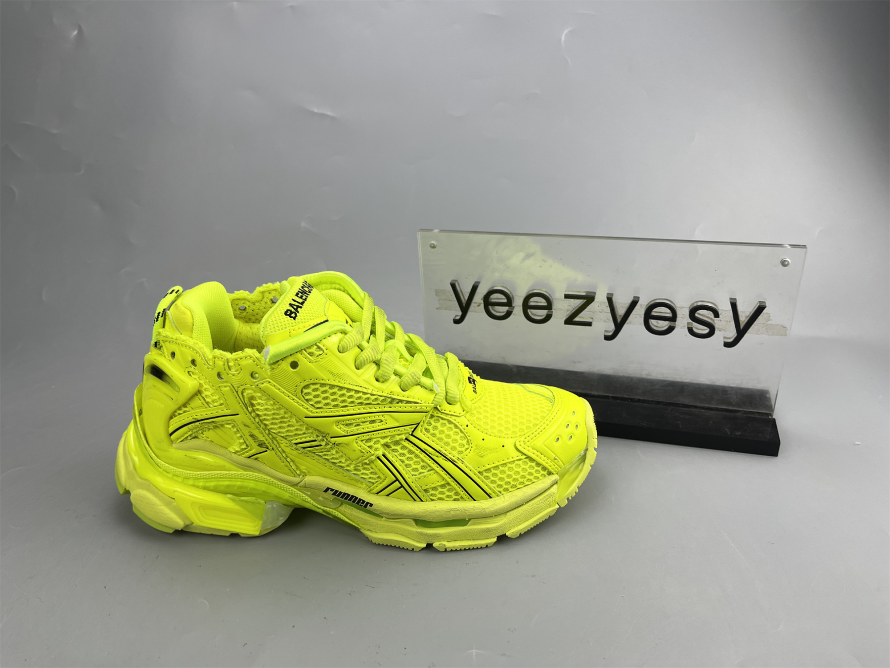 UA RUNNER FLUO YELLOW BLACK