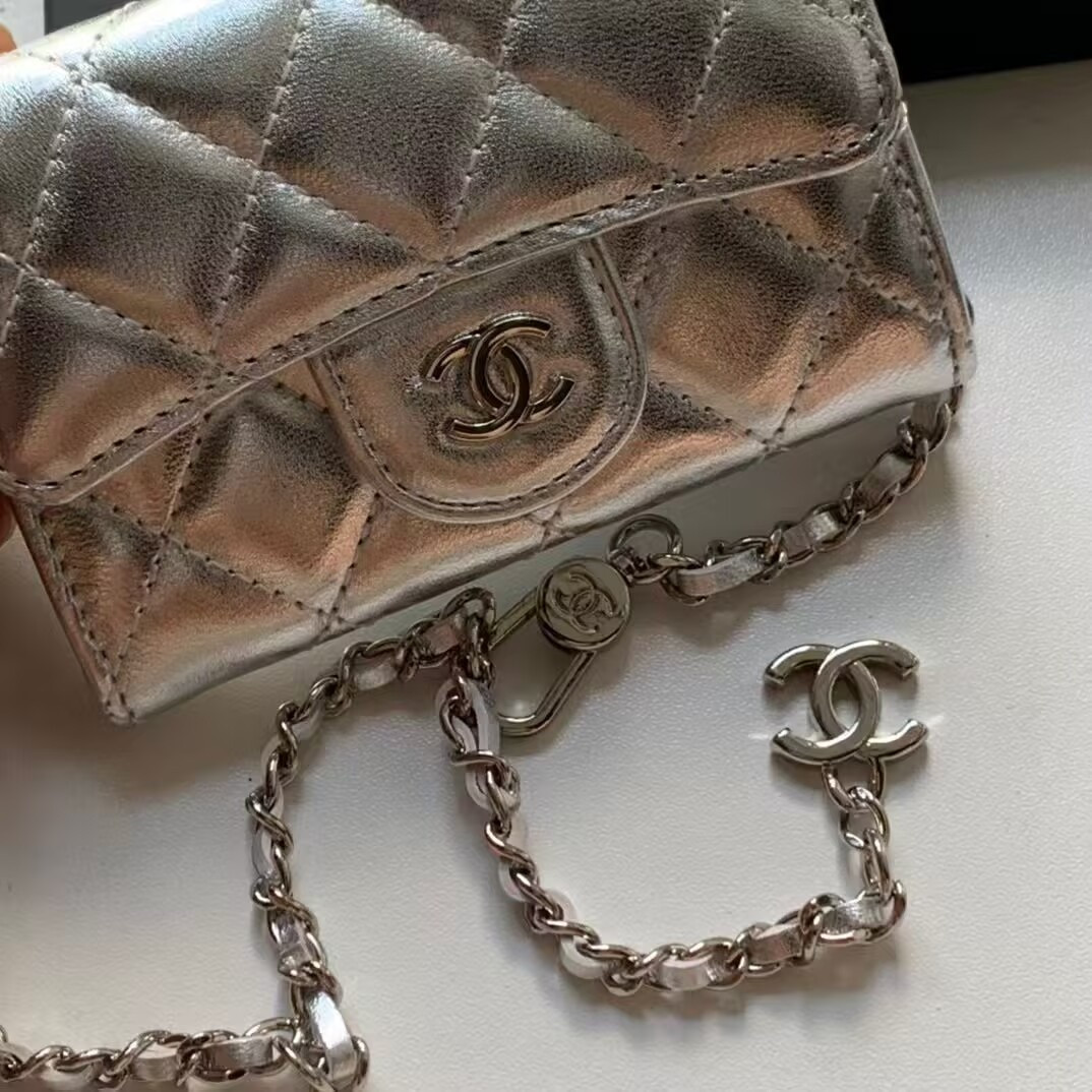 Ch**el Wallet on Chain 11x7.5x2cm