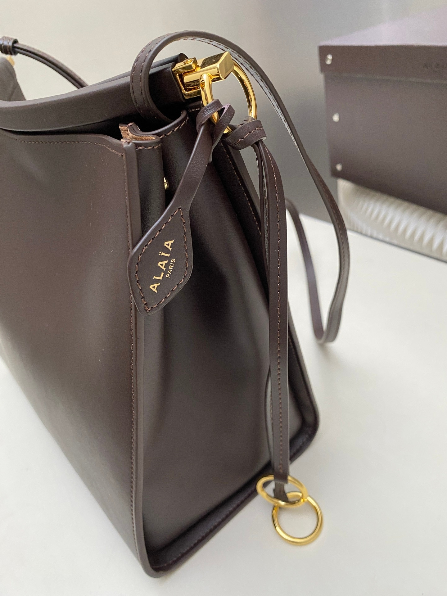 A1a1a LE CLICK SQUARE BAG IN NUBUCK 26x14x24cm