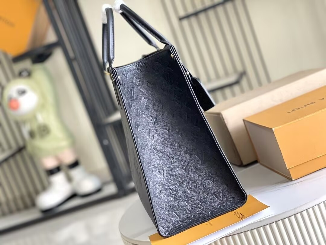 LV OnTheGo GM M44925 41 x 34 x 19 cm