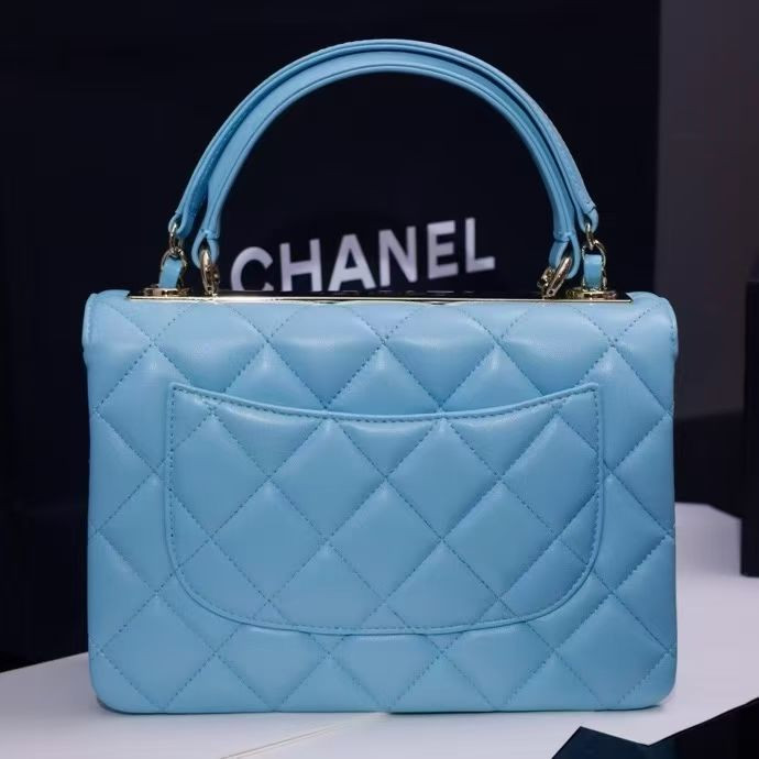 Ch**el flap bag with top handle 17x25x12cm