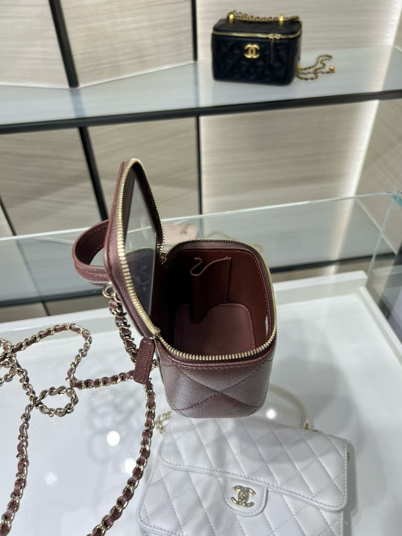 Ch**el classic top handle vanity case with chain 10x7x9cm