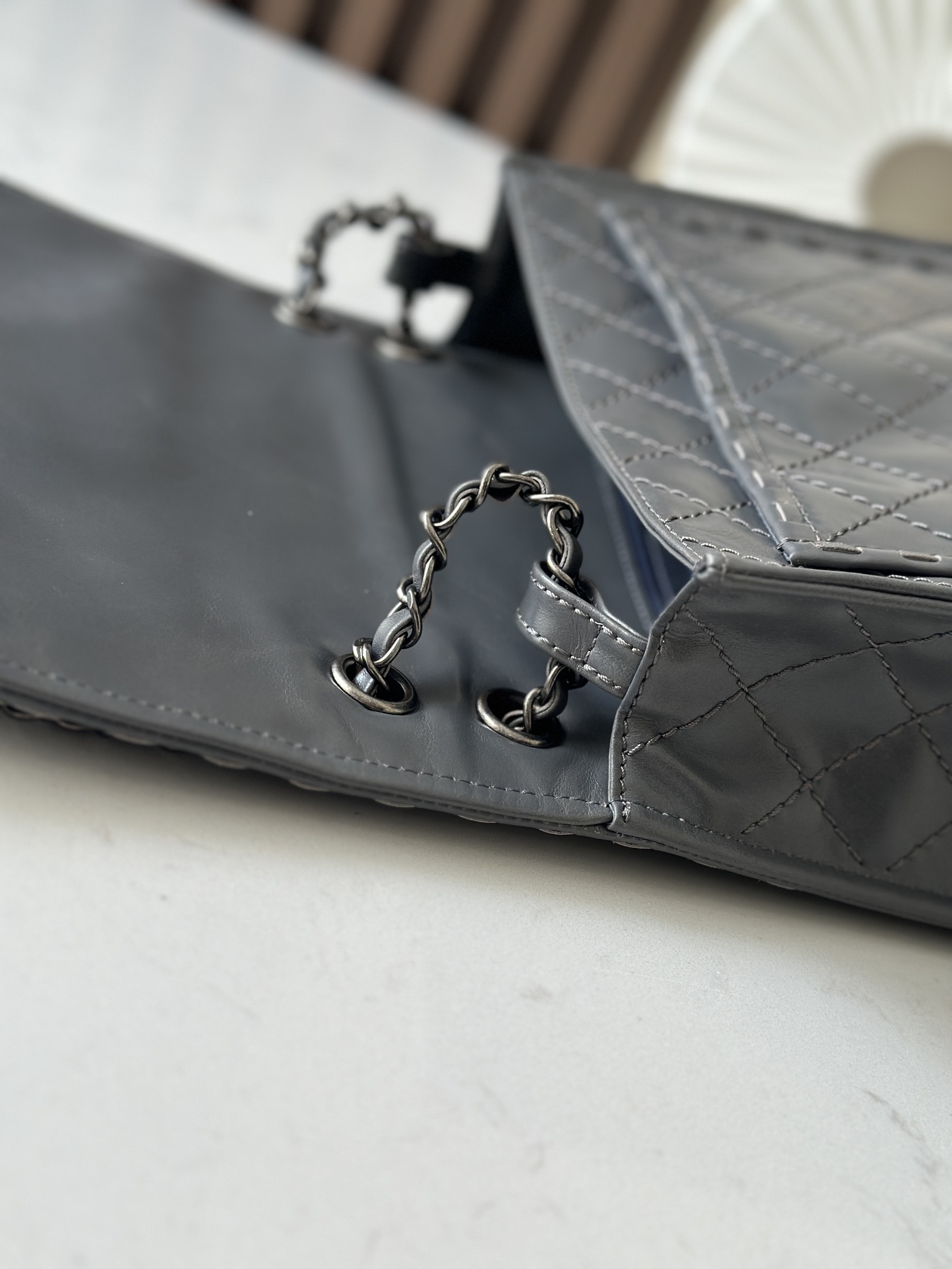 Ch**el vintage flap tofu bag 26x11x23cm