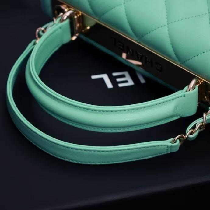Ch**el flap bag with top handle 17x25x12cm