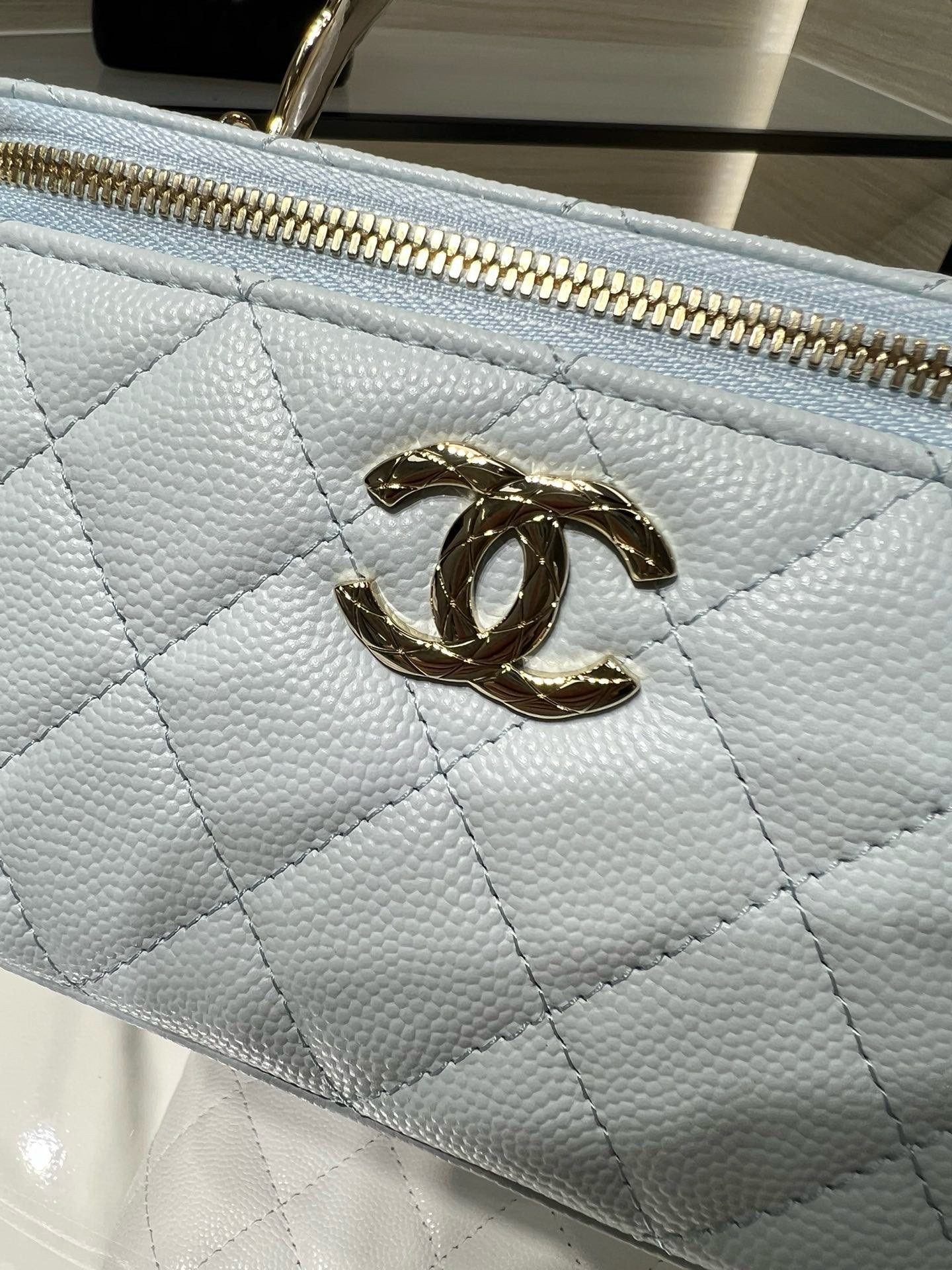 Ch**el clutch with chain light blue ap4590 17x9.5x8cm