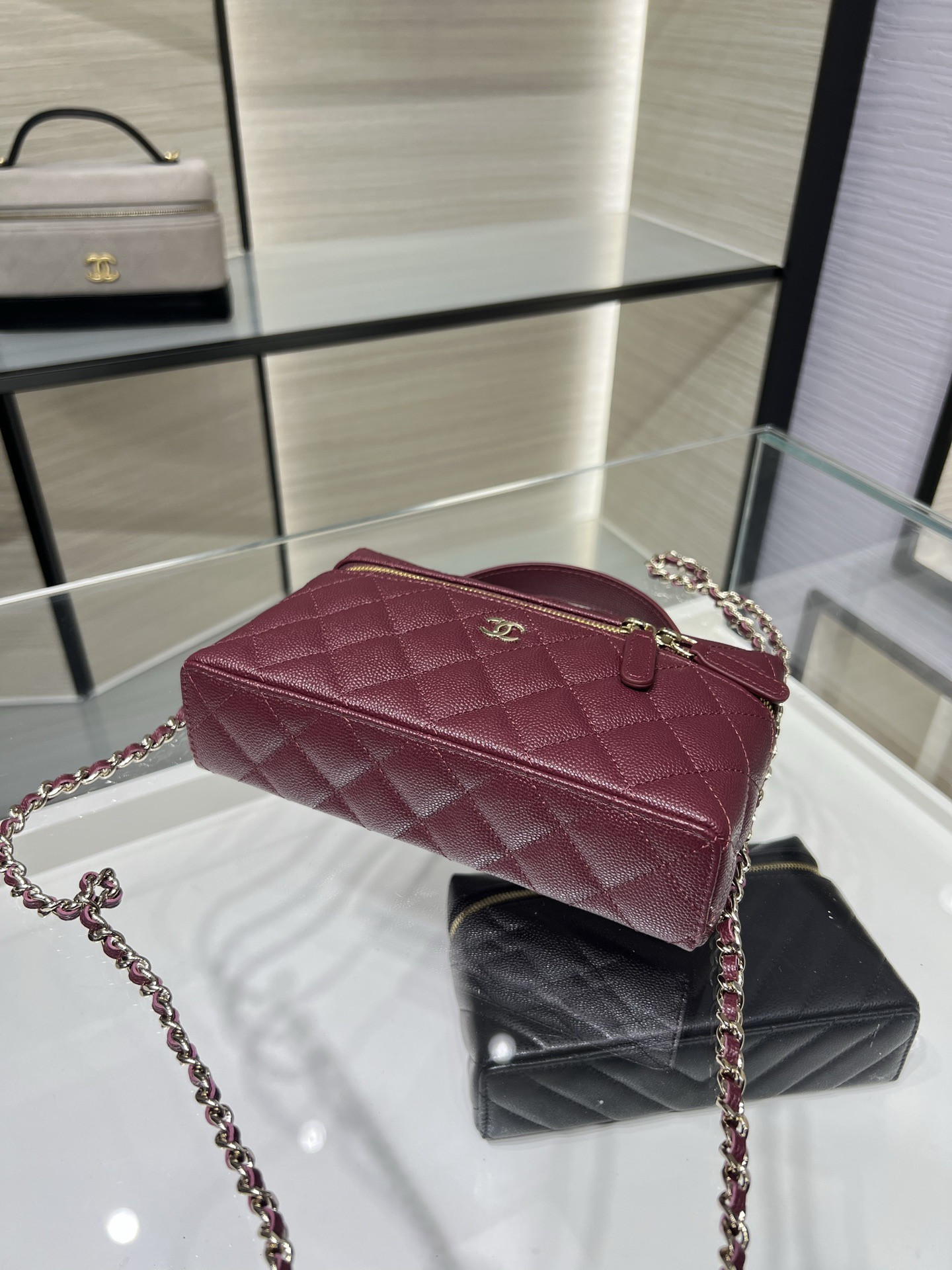 Ch**el classic vanity with chain handbag ap4385 17x19.5x5cm