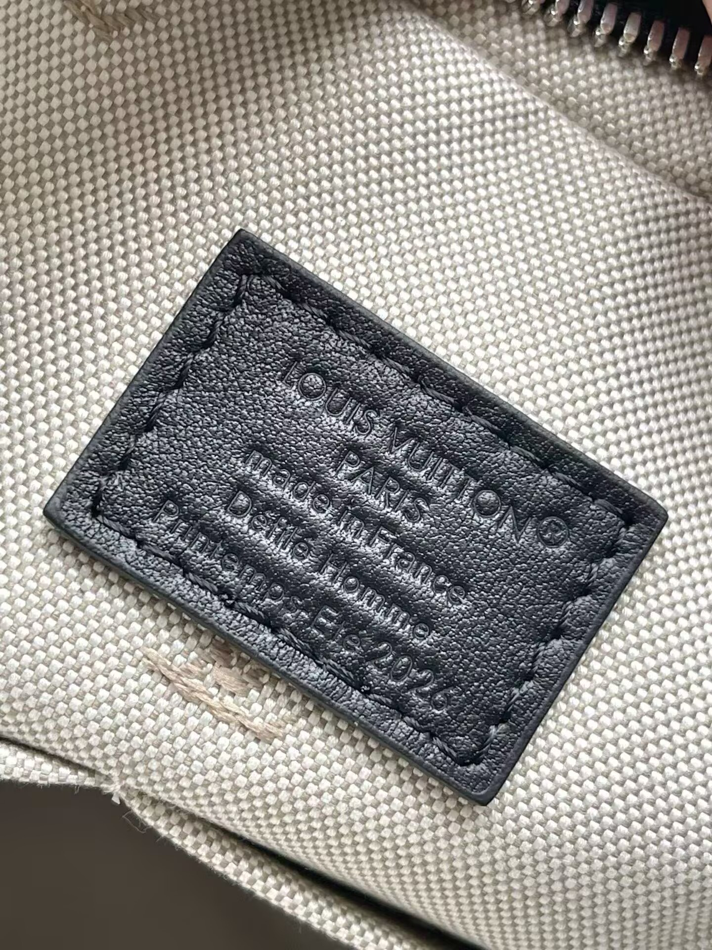 LV Nil XL M27999 37 x 26 x 19 cm