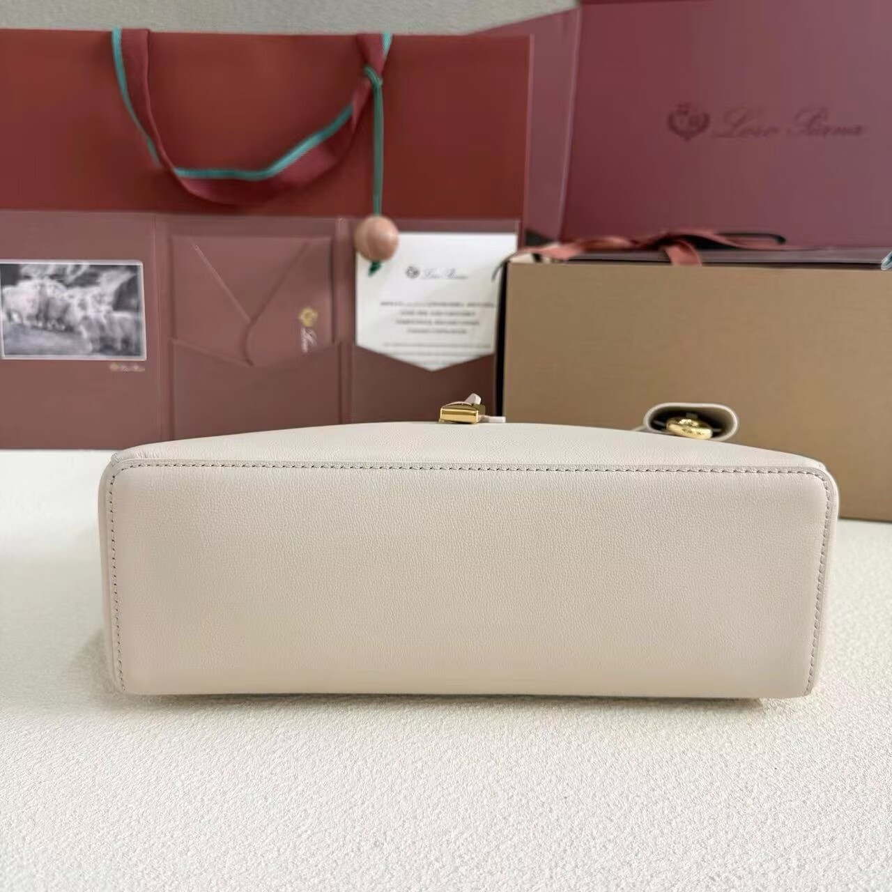 L0r0 P1ana extra pocket l27 16x27x10cm