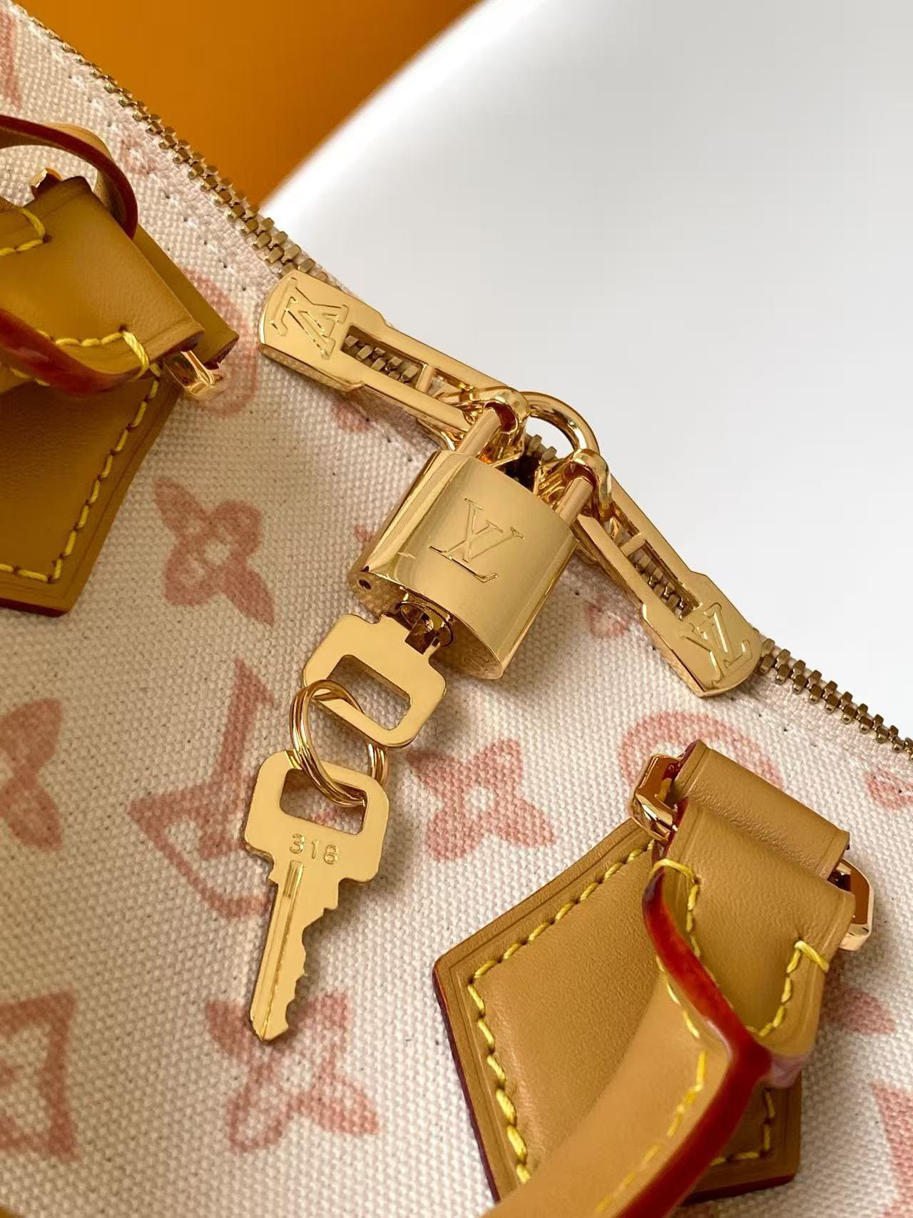 LV Speedy Bandouliere 20 M27951 20.5x13.5x12cm