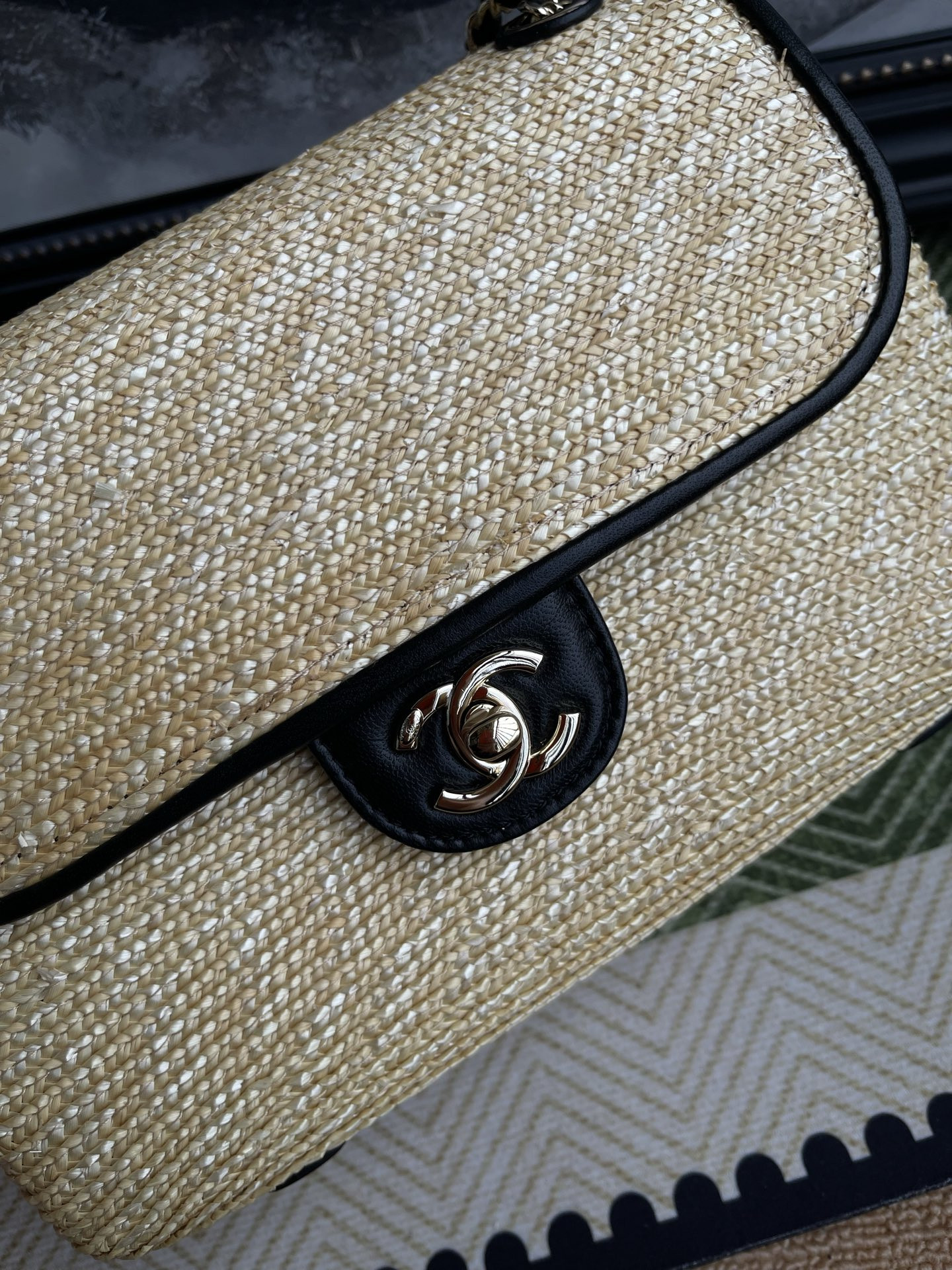 Ch**el flap bag as6017 23x14.5x6cm