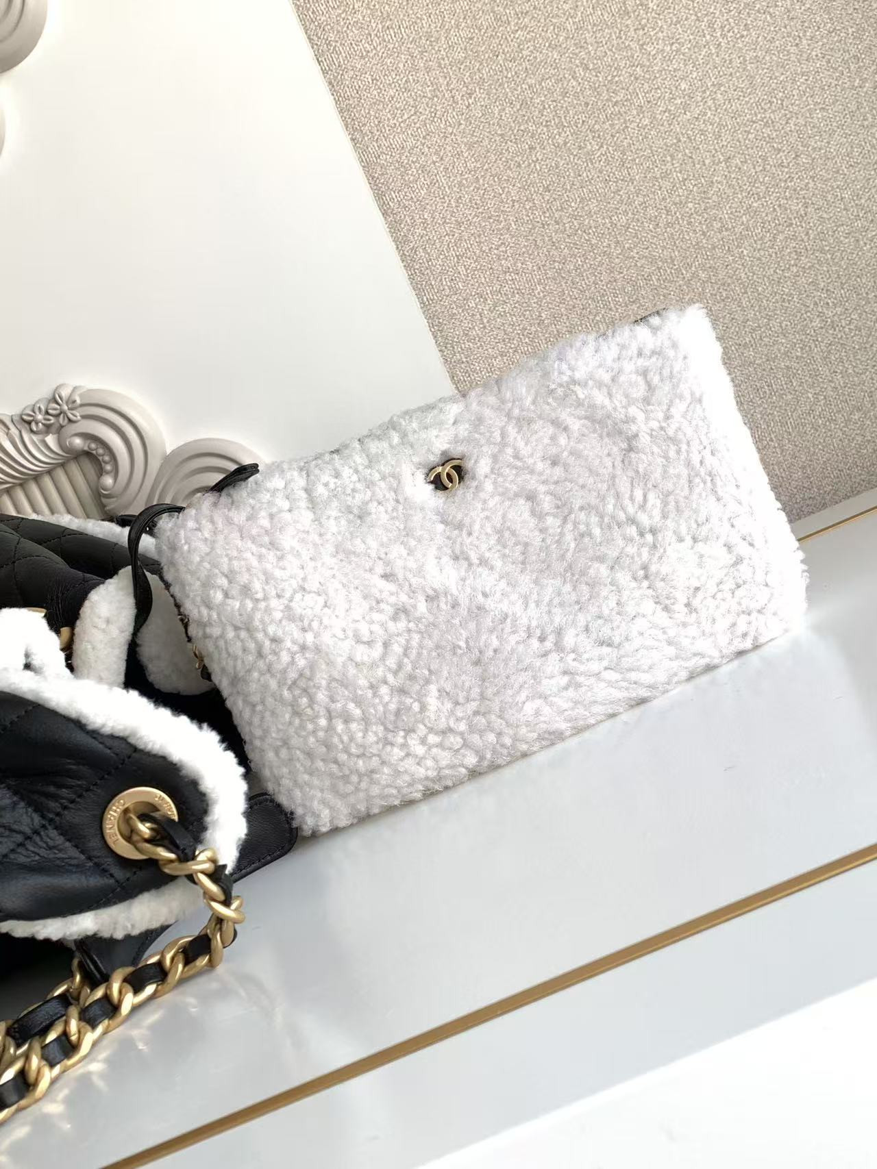 Ch**el 25c bucket bag 40x30x15cm