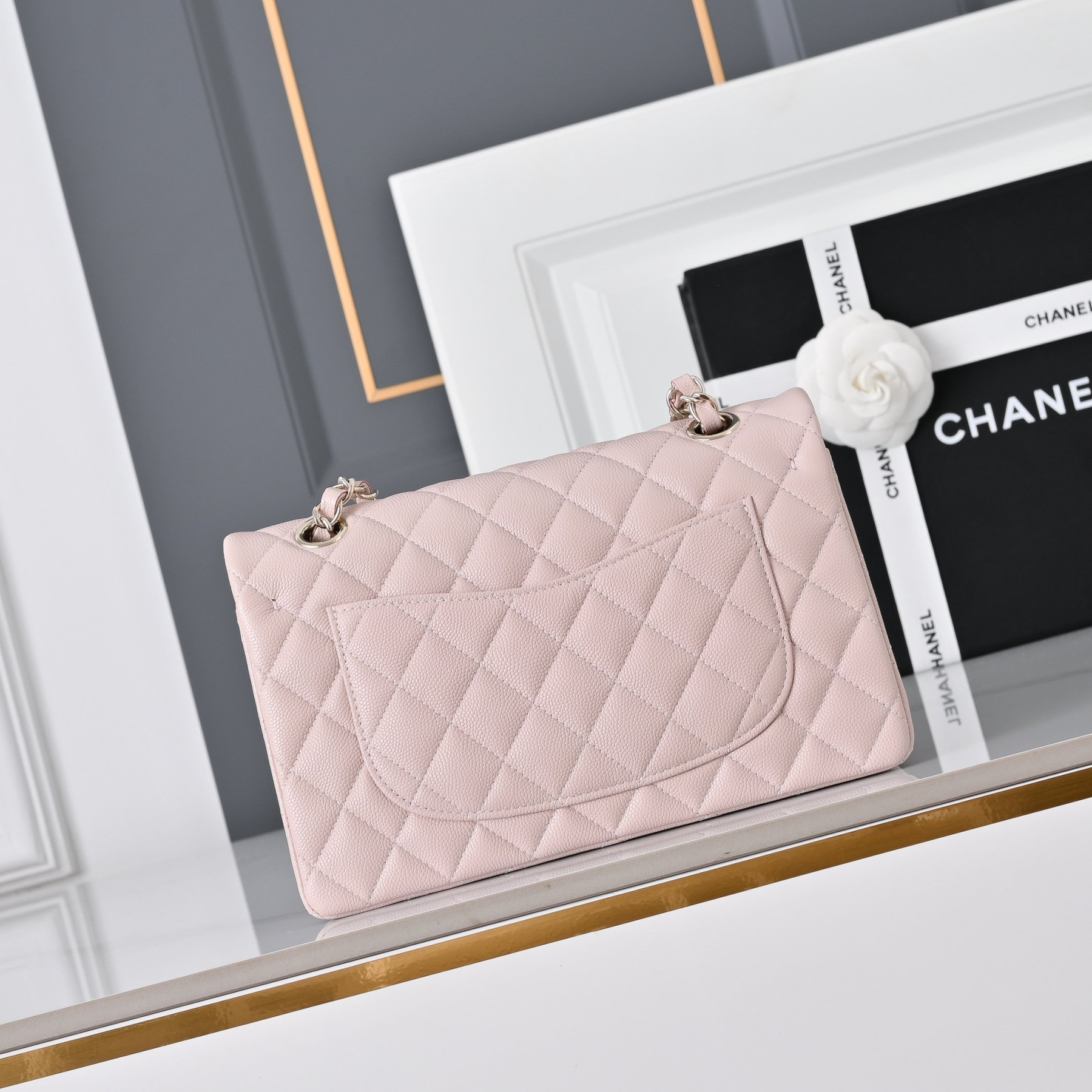Ch**el classic flap handbag light pink with light gold hardware and caviar leather a01113 23x14.5x6cm
