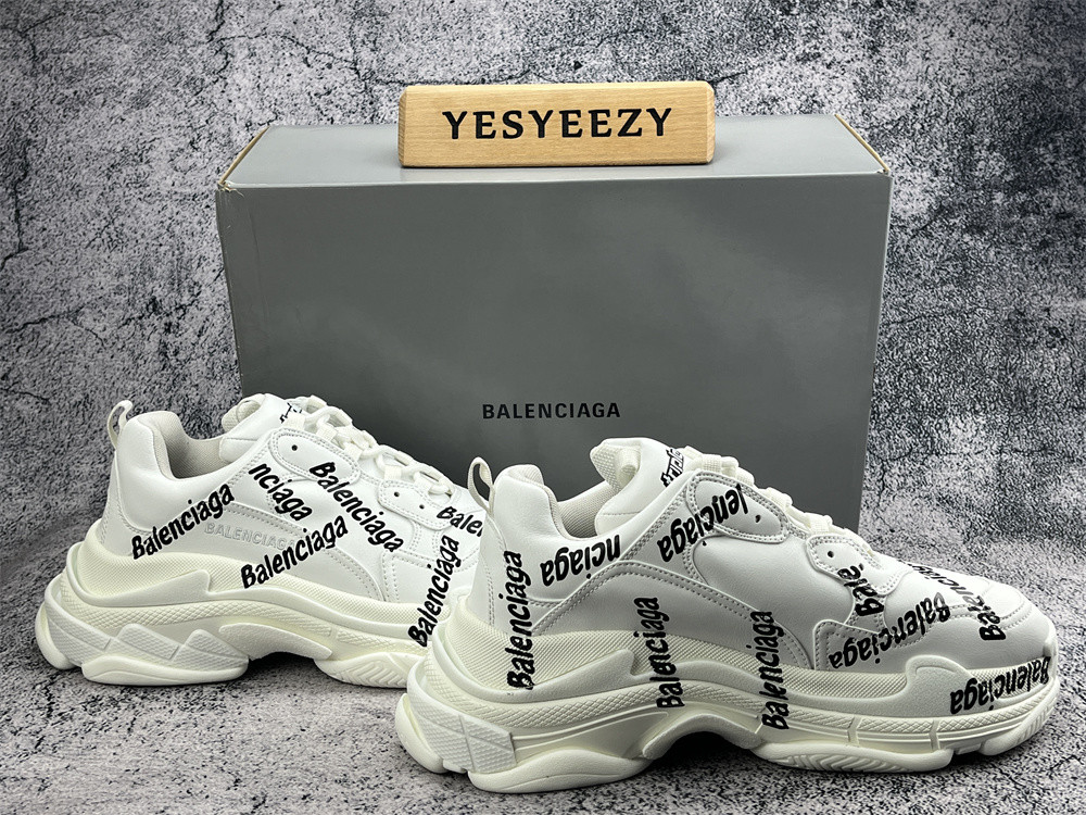 UA TRIPLE S CLEAR SOLE WHITE