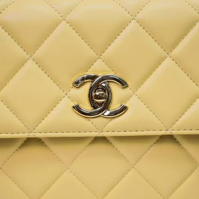 Ch**el flap bag with top handle 17x25x12cm