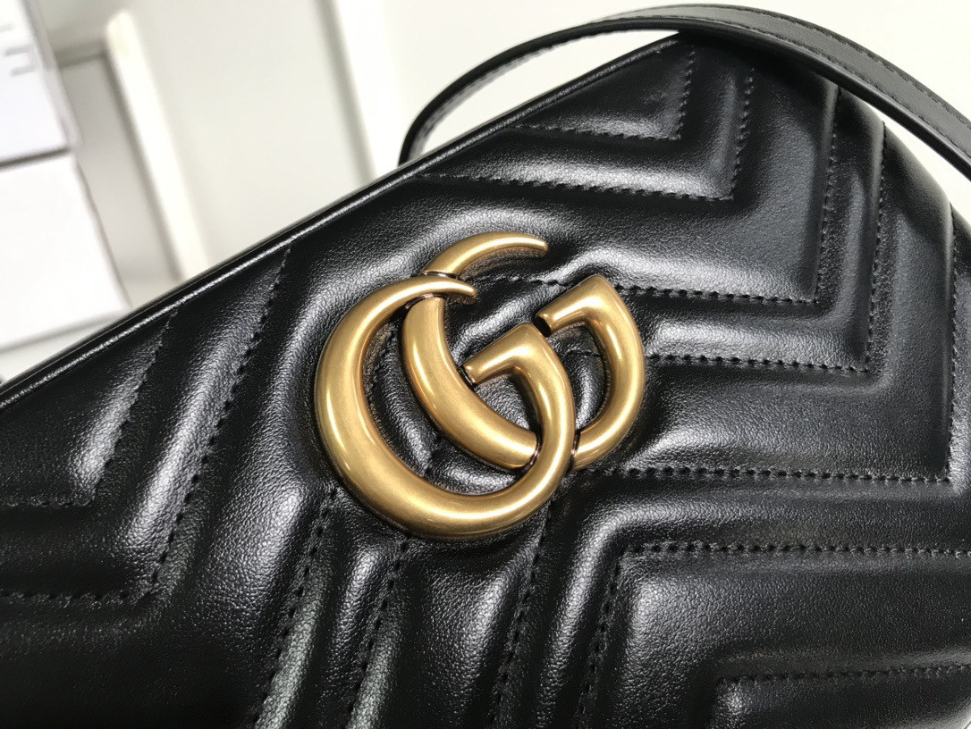 Gvc*1 GG Marmont small shoulder bag 24x12x7cm