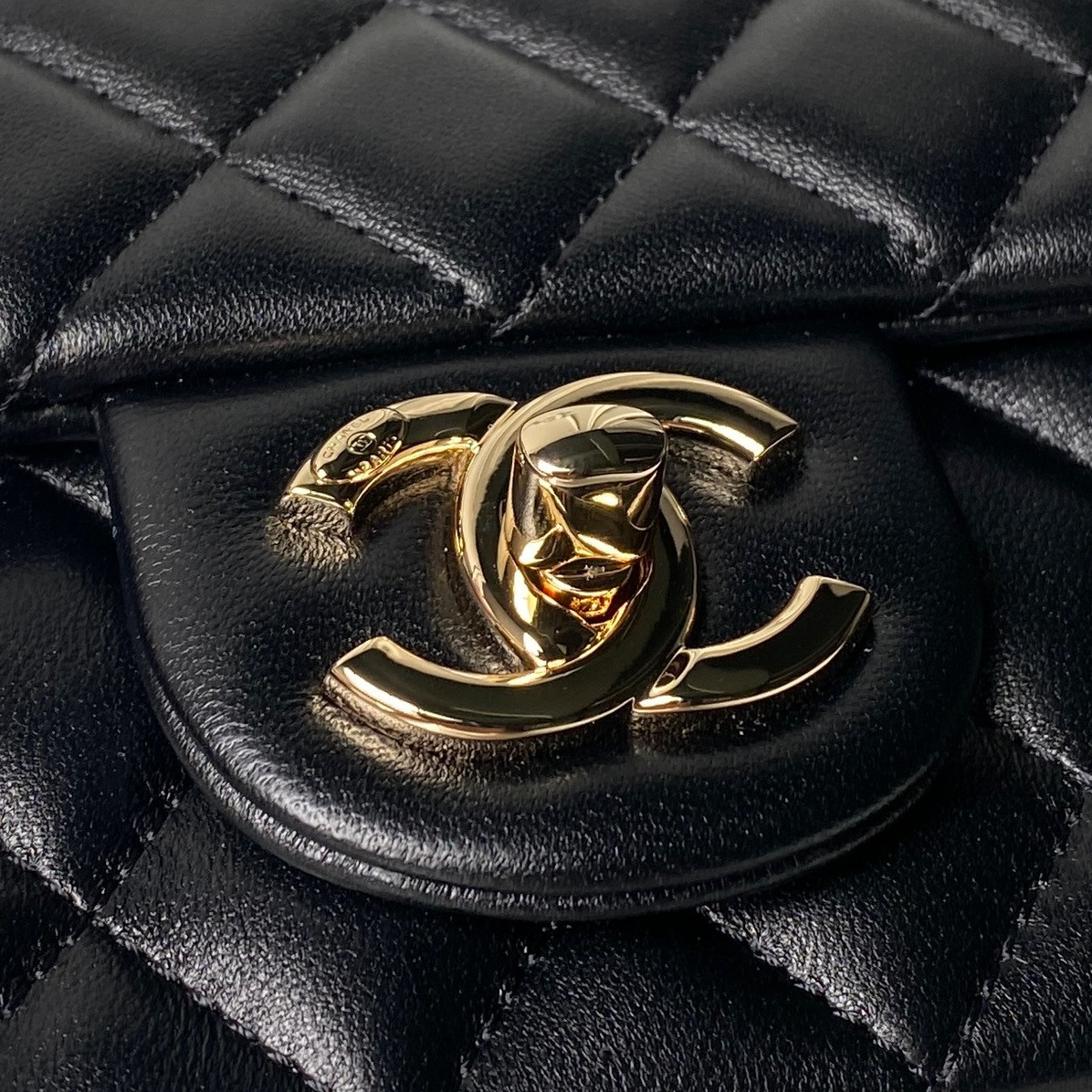 Ch**el classic flap handbag cf as5759 20x13x7cm