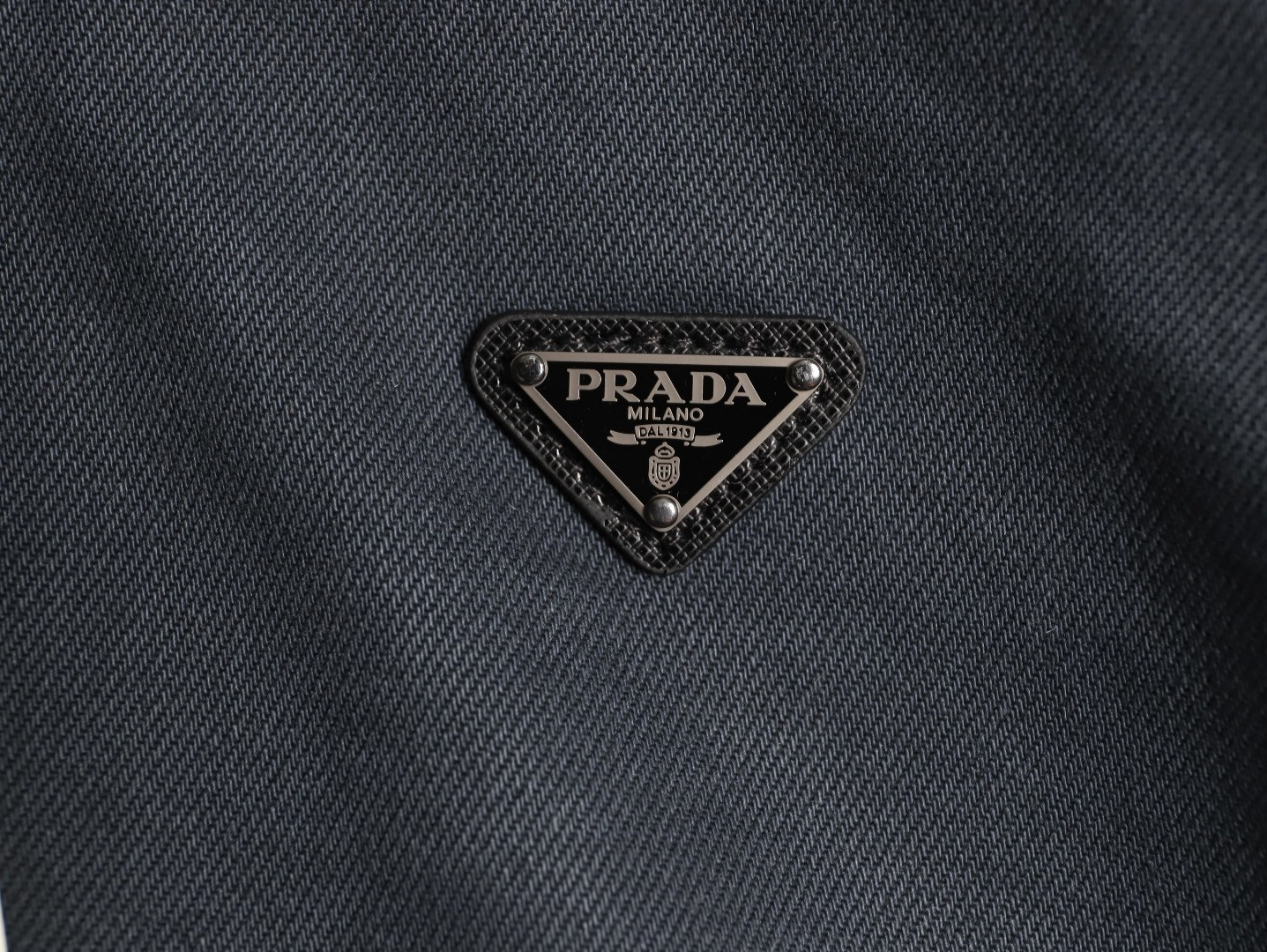 pra*a De*1m coats