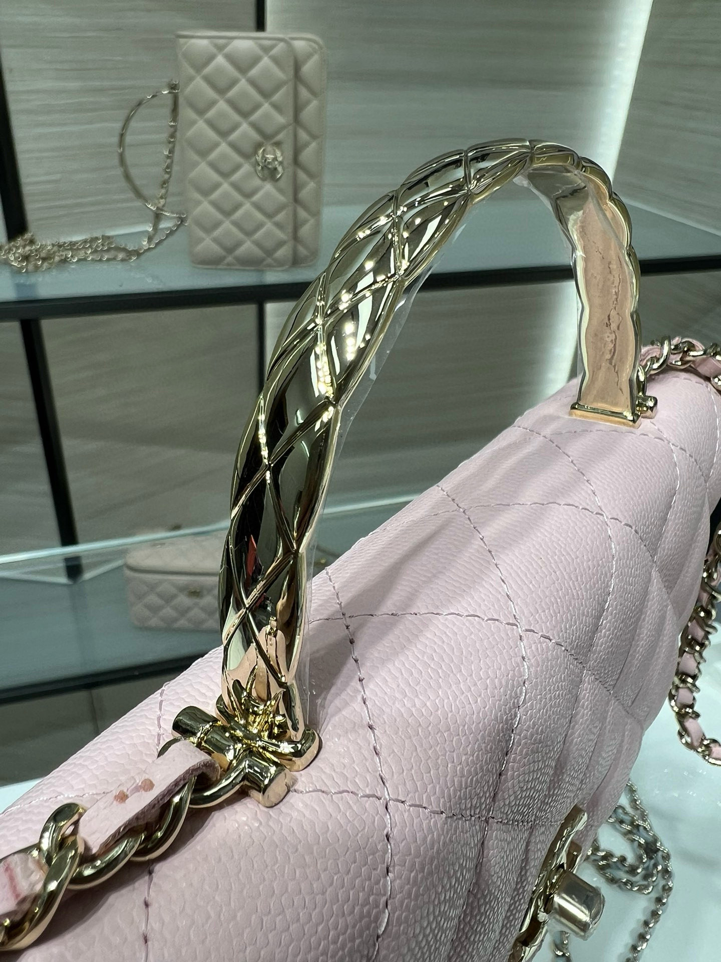 Ch**el clutch with chain ap4579 19x12x3.5cm