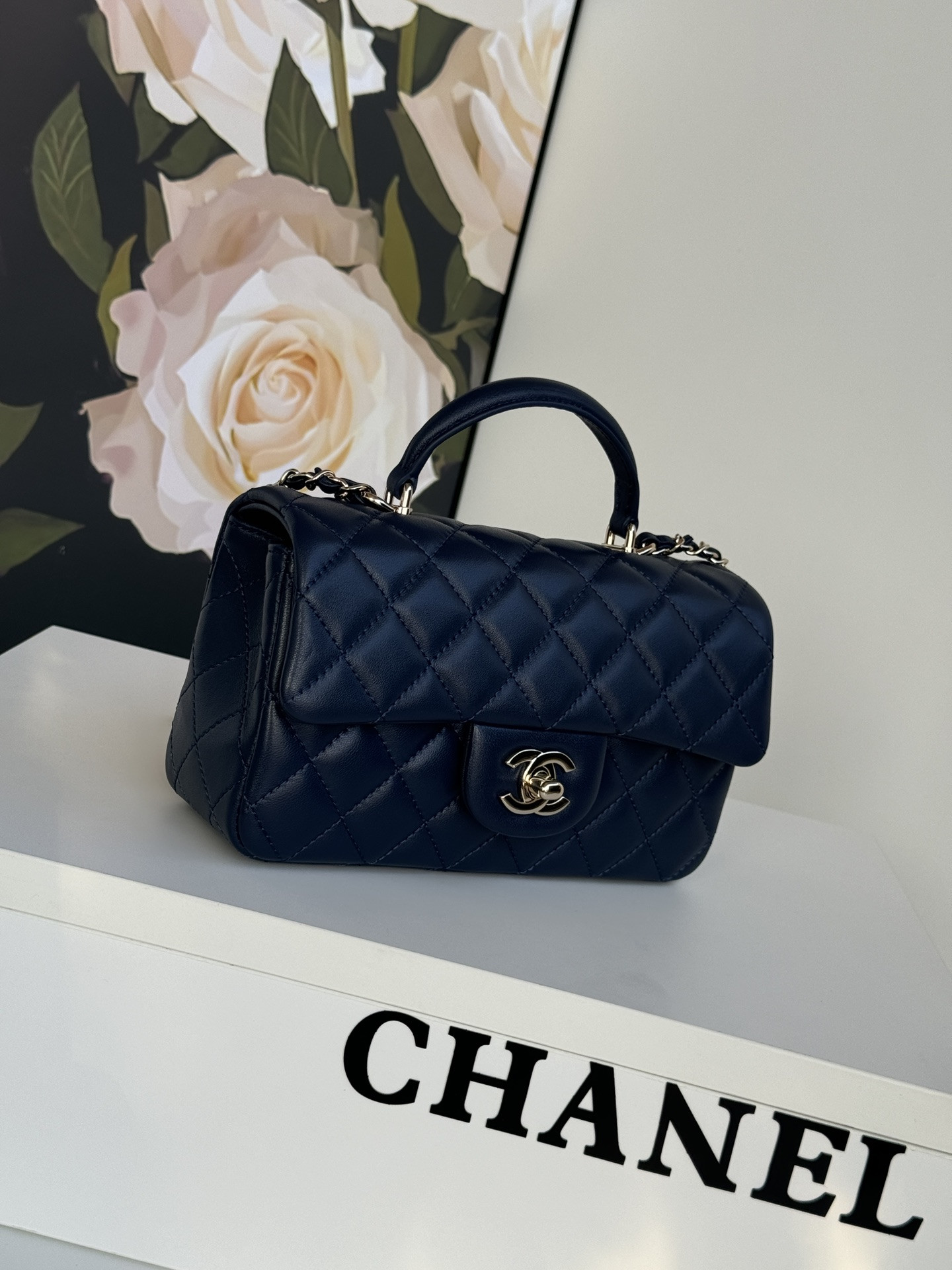 Ch**el mini cf handle royal blue 20x12x6cm