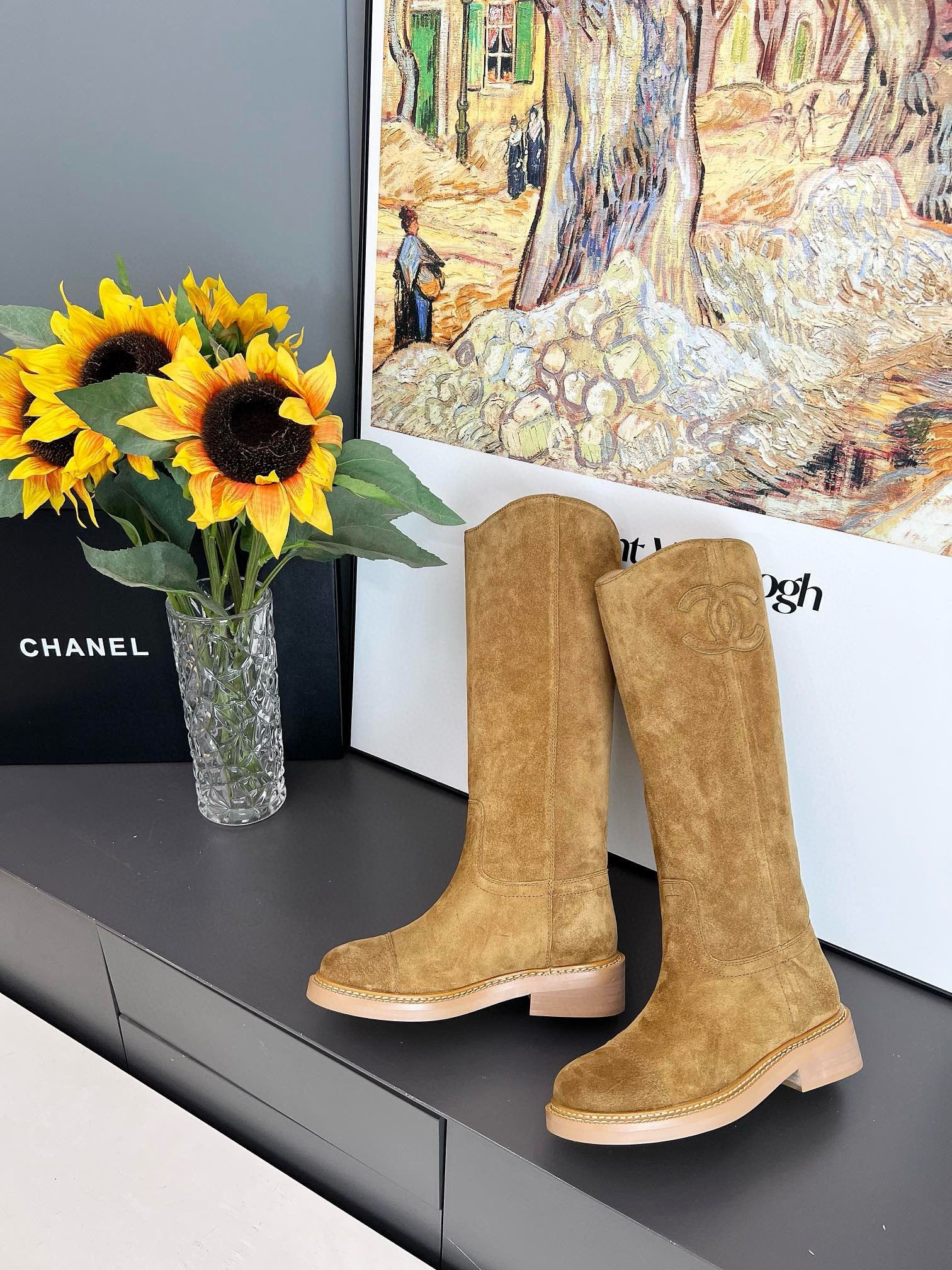 UA Ch**el Boots
