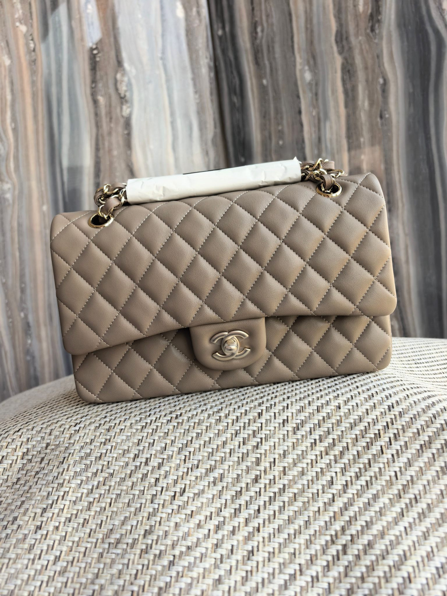 Ch**el classic flap bag light gold hardware 15.5x25.5x6.5cm