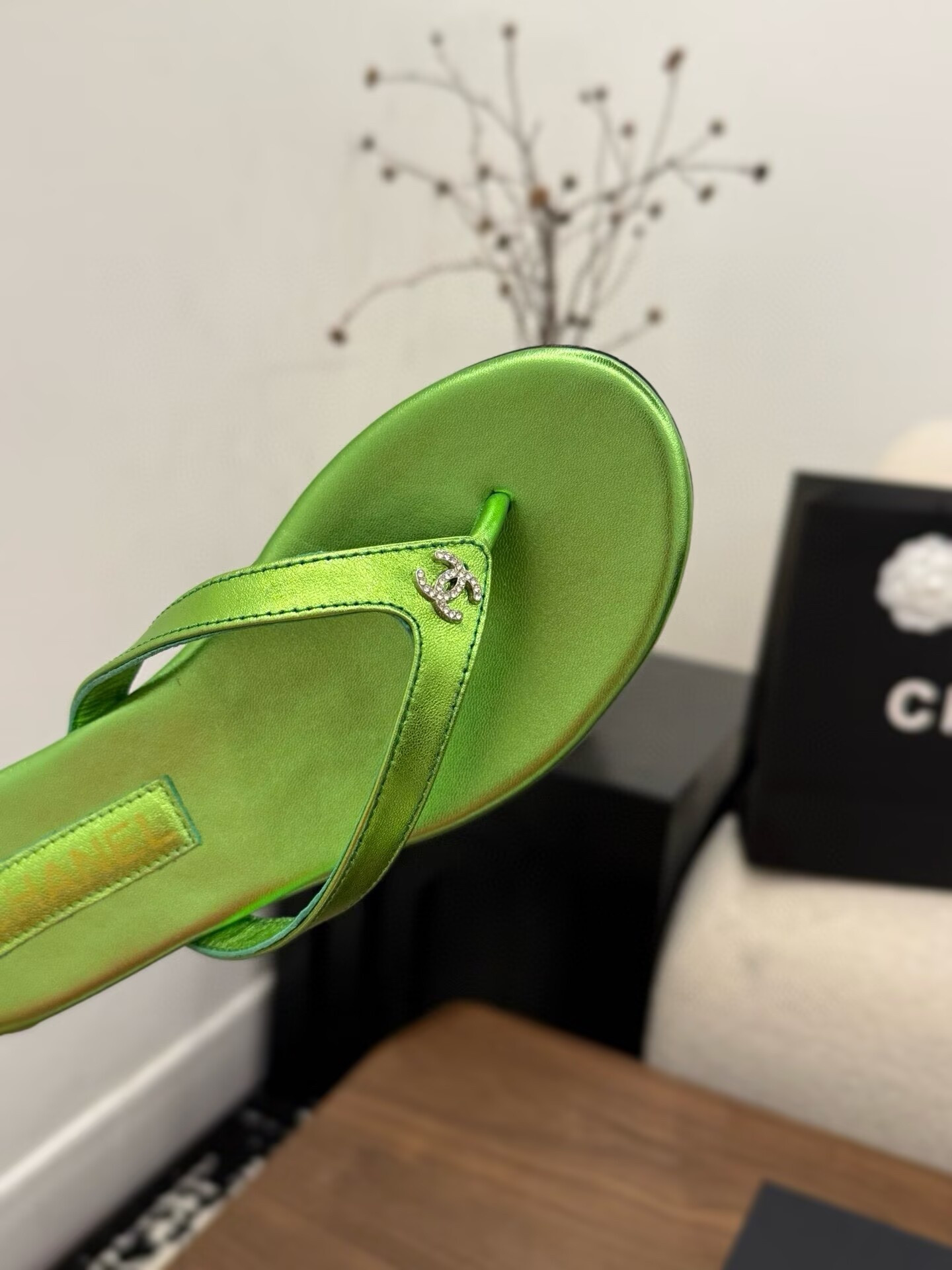 ua Ch**el slides