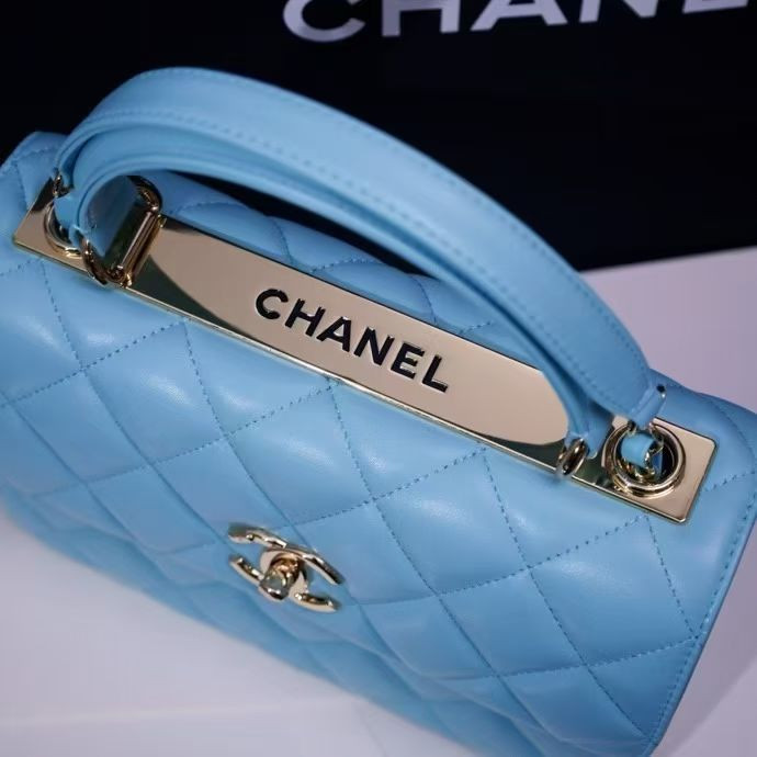 Ch**el flap bag with top handle 17x25x12cm