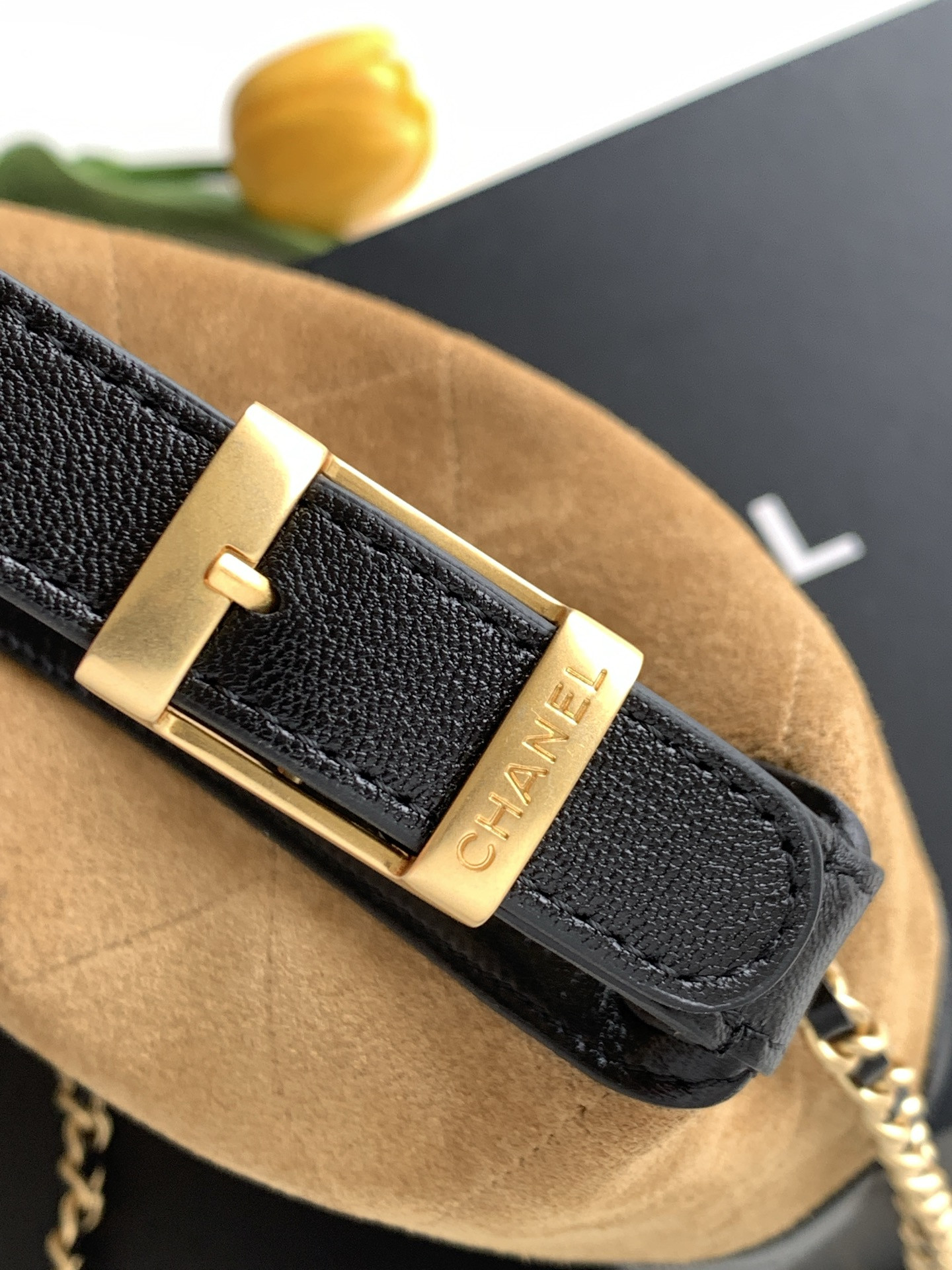 Ch**el clutch with chain ap5187 21x19x7cm