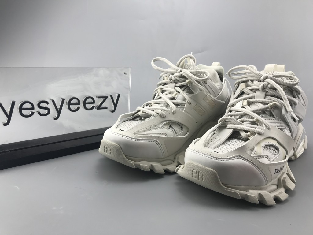 UA TRACK TRAINERS IN WHITE AND WHITE MESH AND NYLON