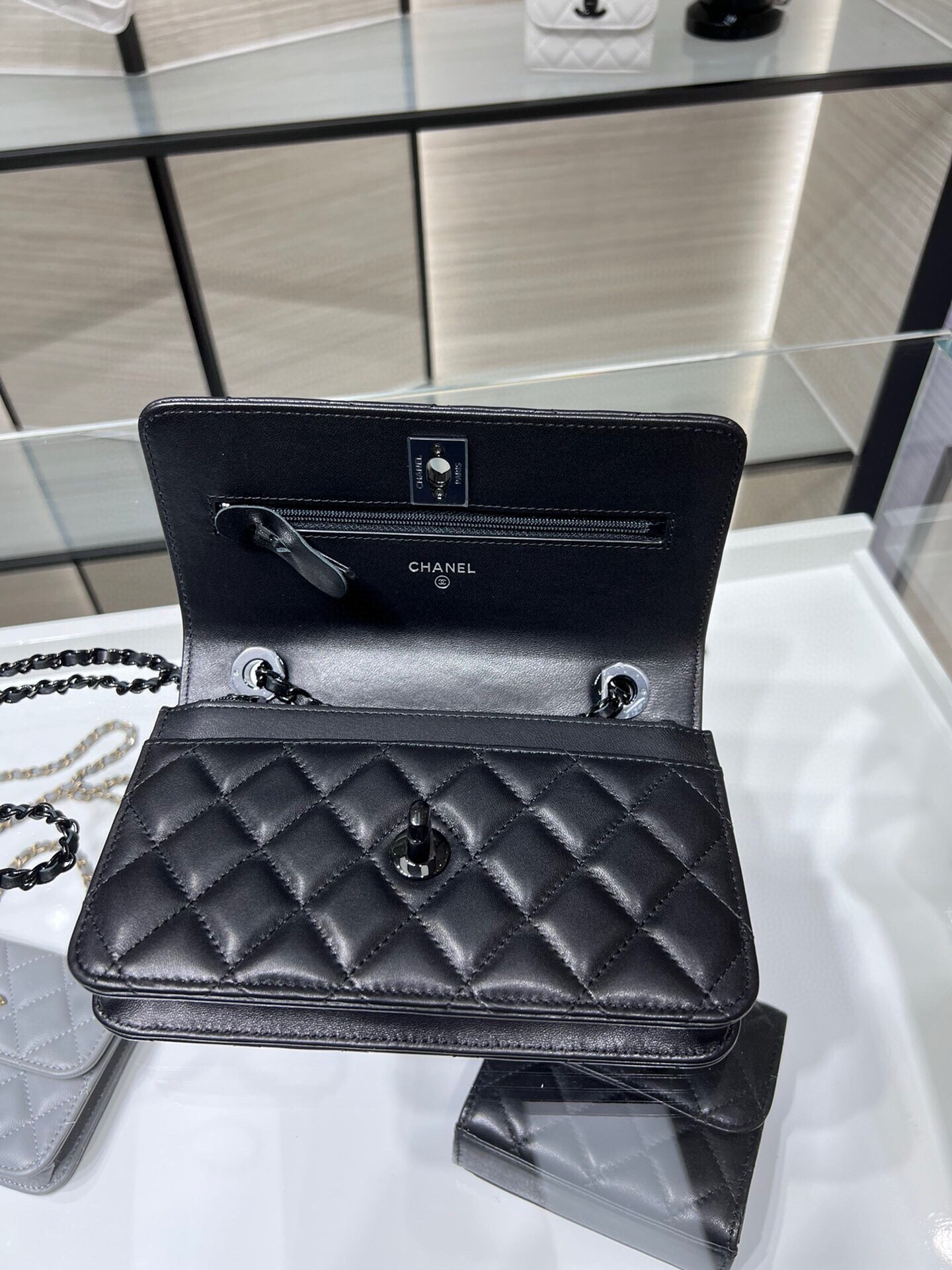 Ch**el woc trendy cc wallet on chain 19x12x3.5cm
