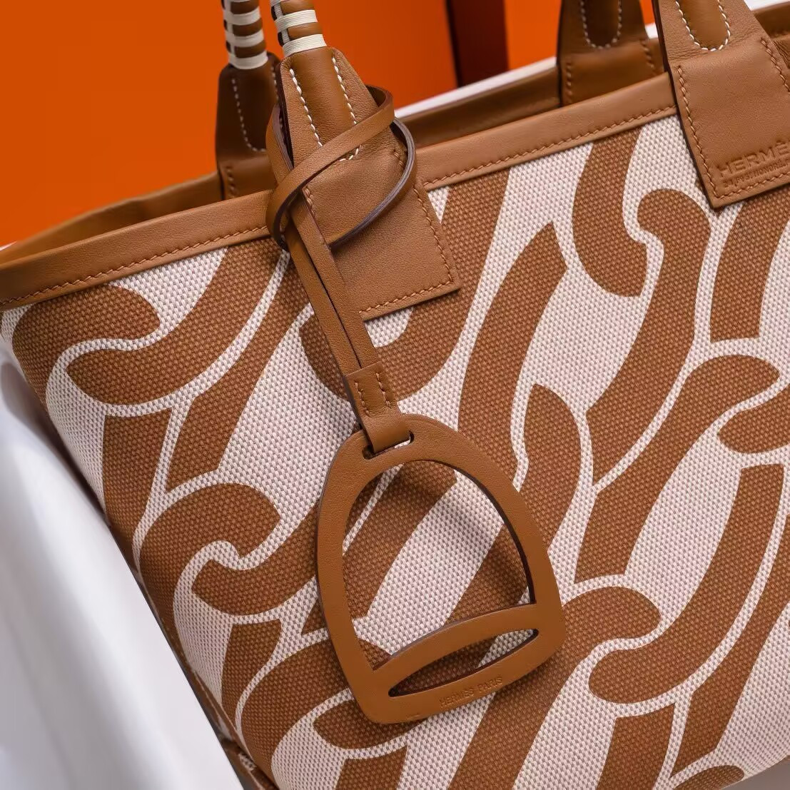 H**me5 steeple 25 bag 25cm