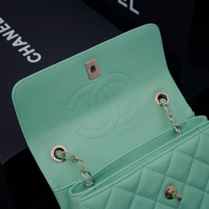 Ch**el flap bag with top handle 17x25x12cm